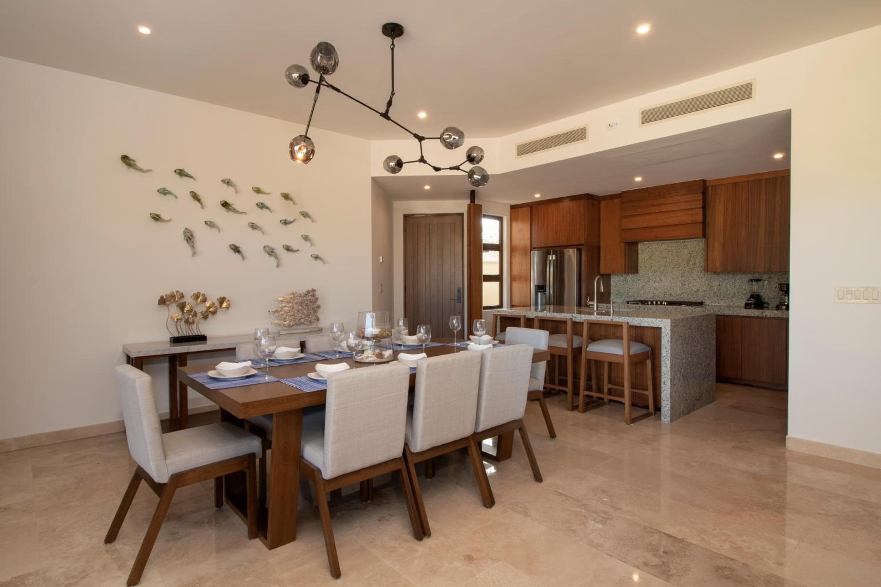Bohari Palmilla — 24