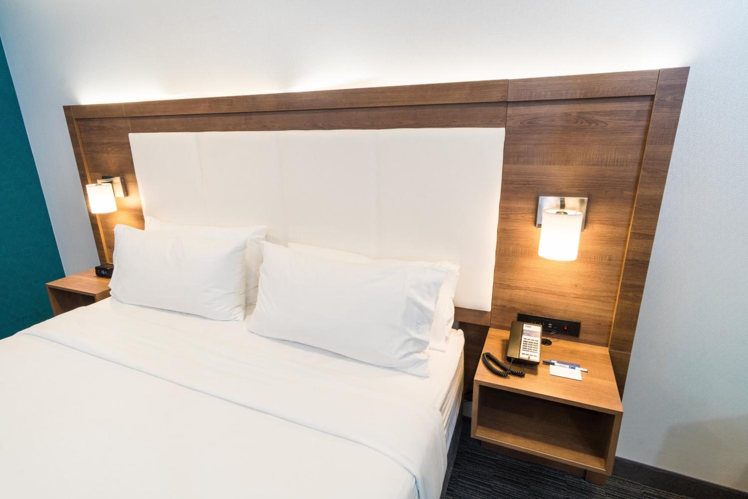 Holiday Inn Express Hollywood Walk of Fame, ein IHG Hotel — 17