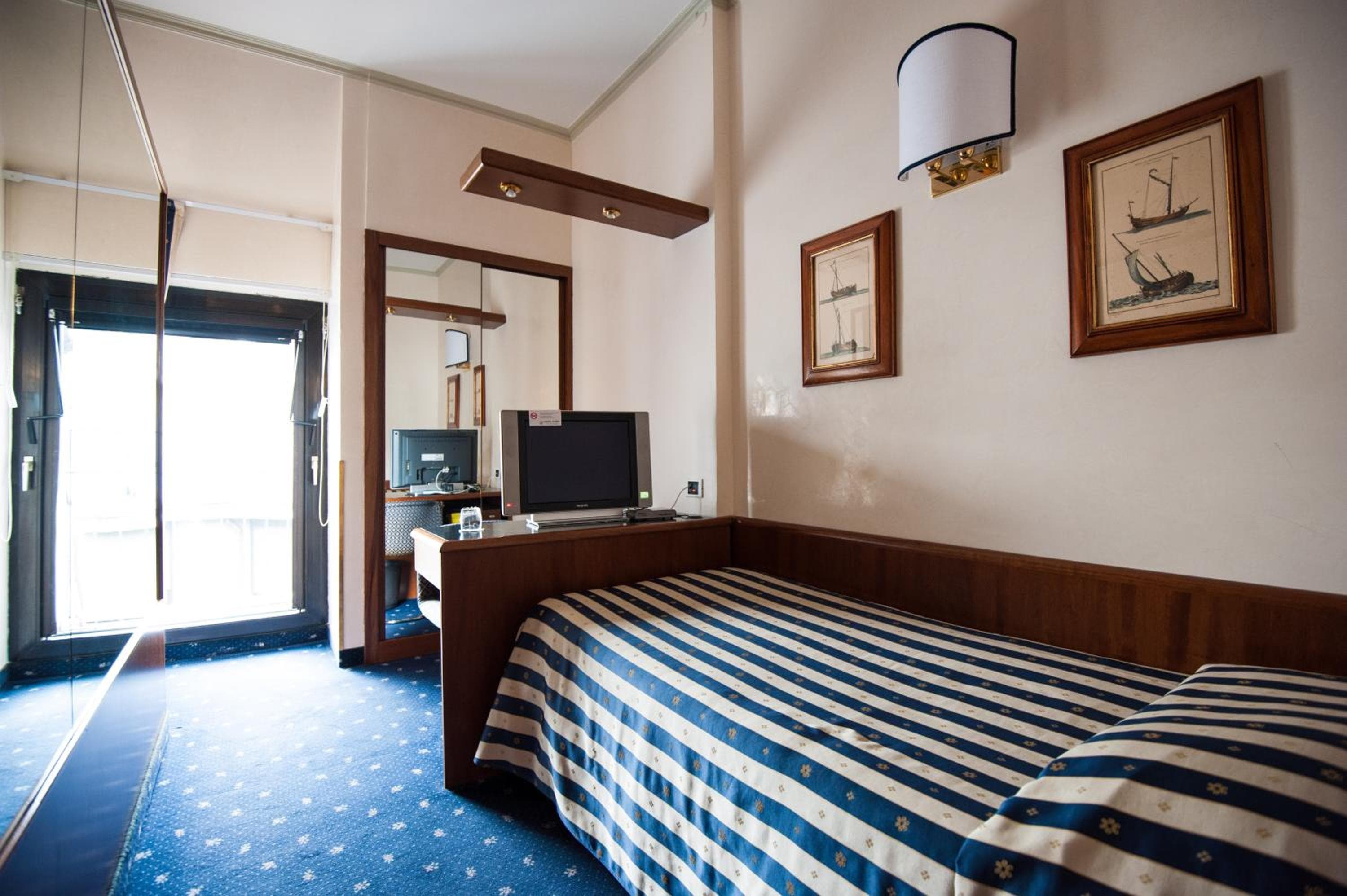 Hotel Flora — 26