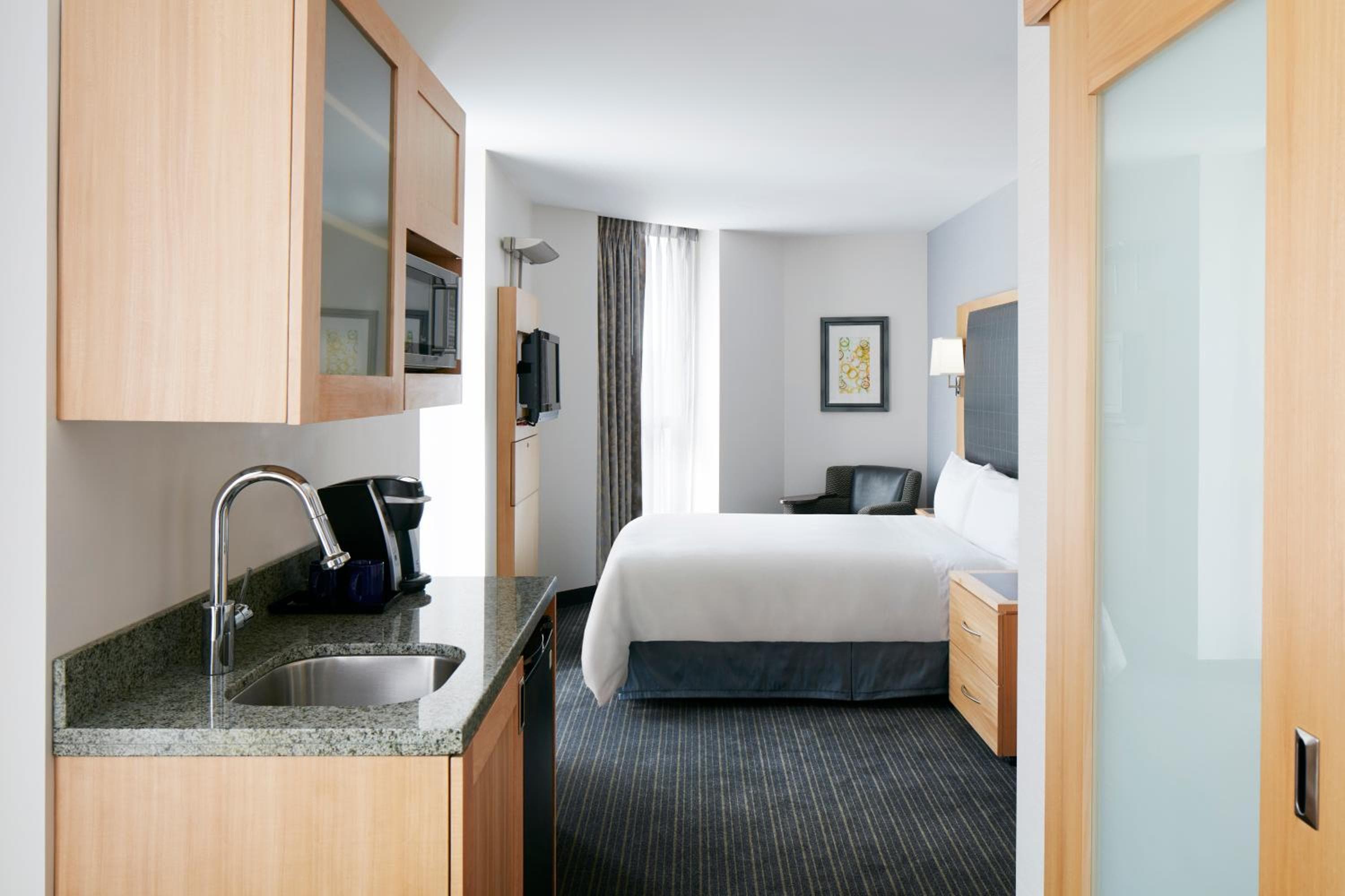 Club Quarters Hotel World Trade Center, New York — 15