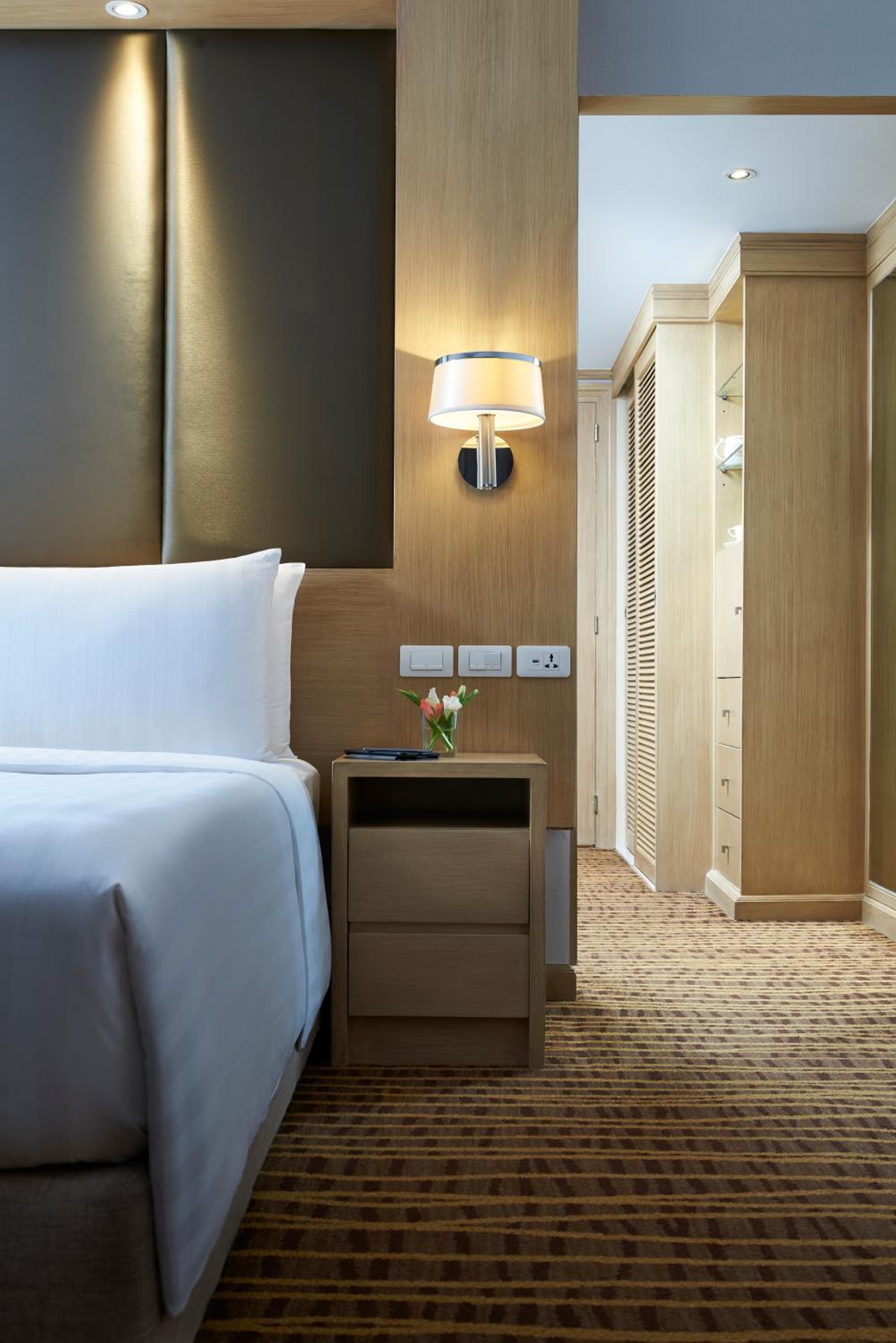 Amari Bangkok — 25