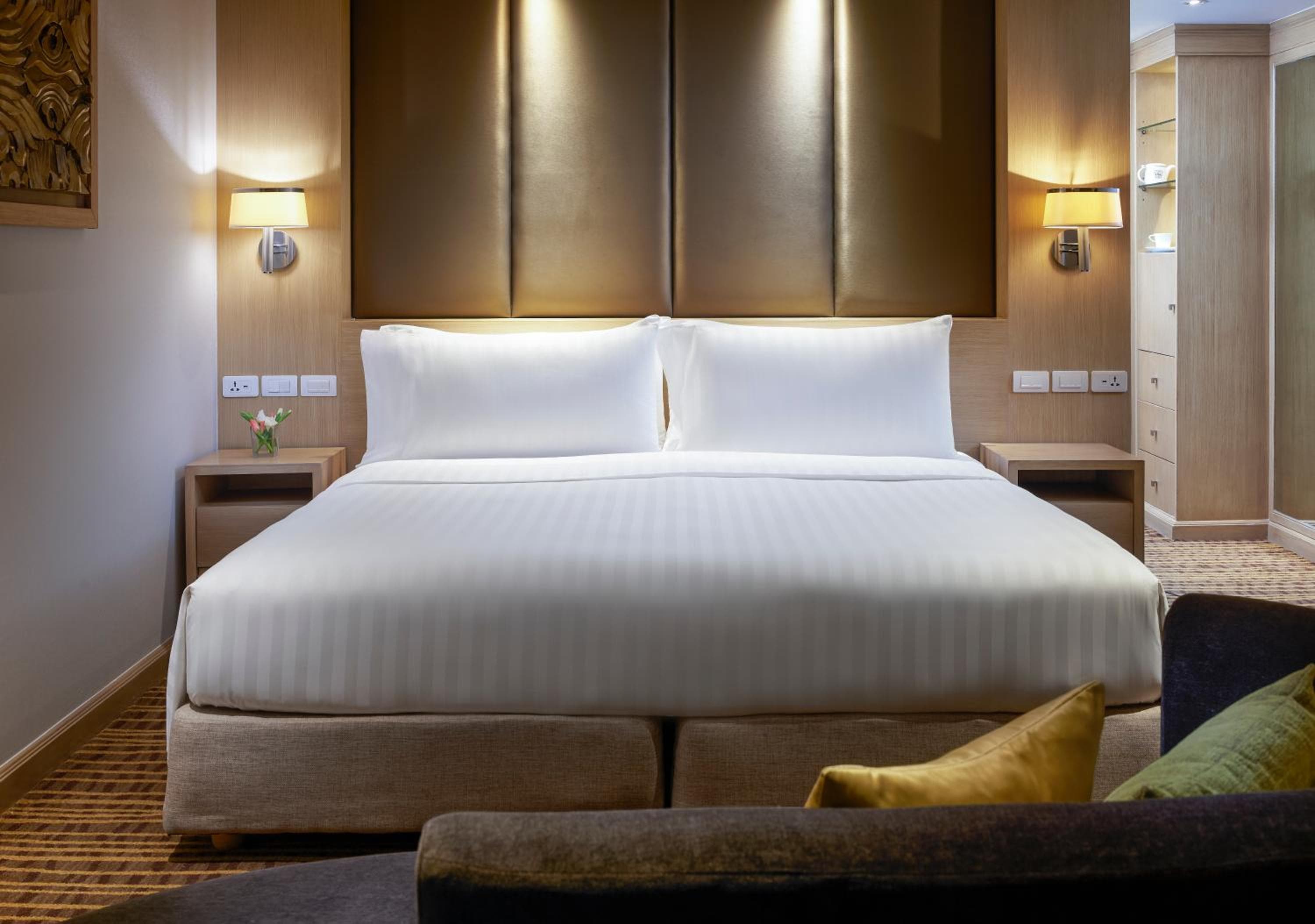 Amari Bangkok — 24