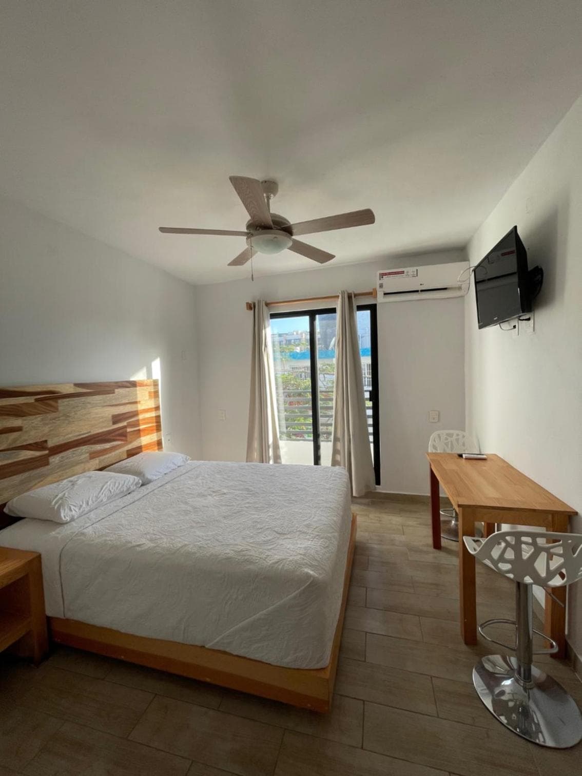 SuitesMB — 6