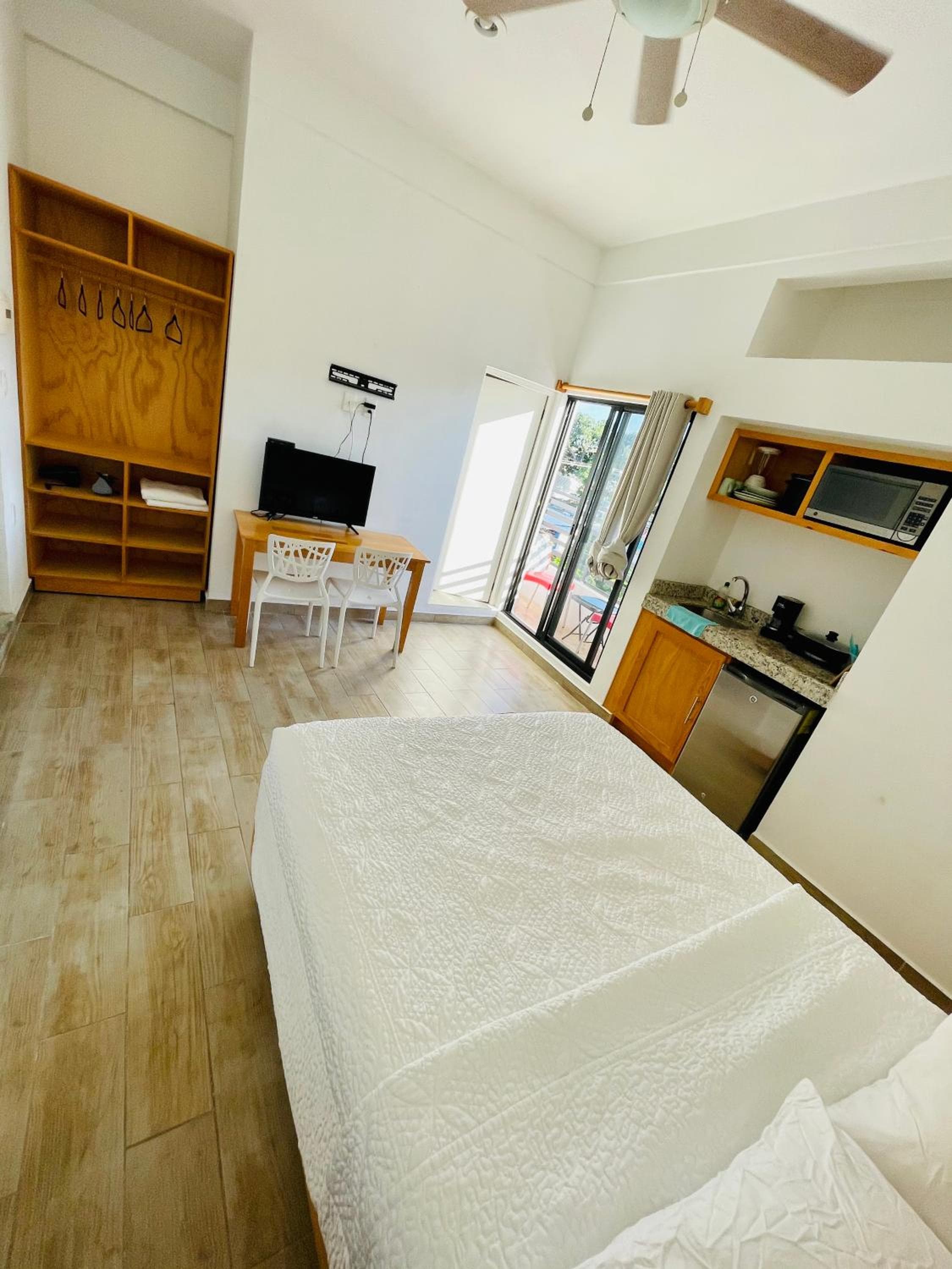 SuitesMB — 26