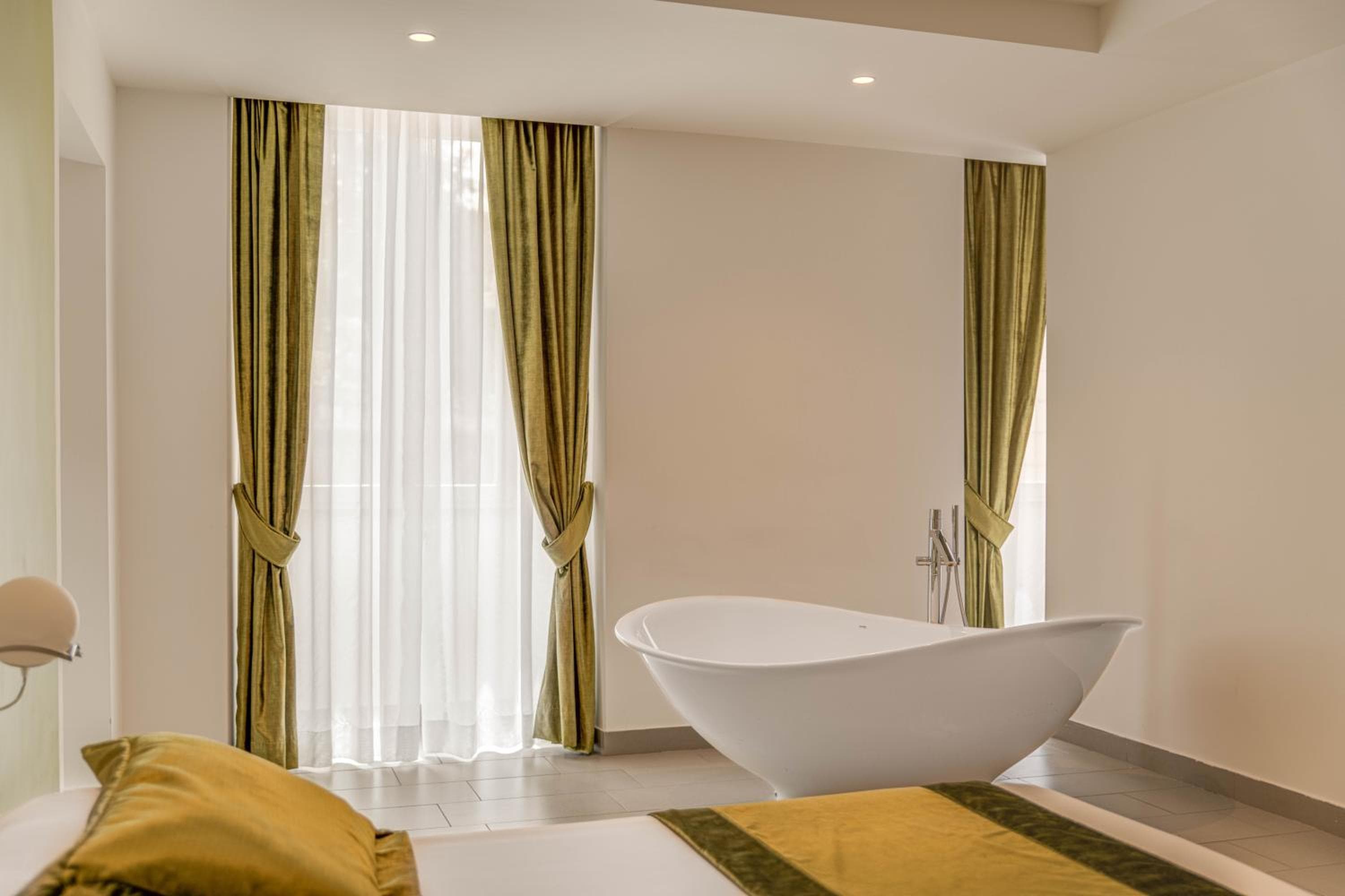 Trevi Palace Hotel — 5