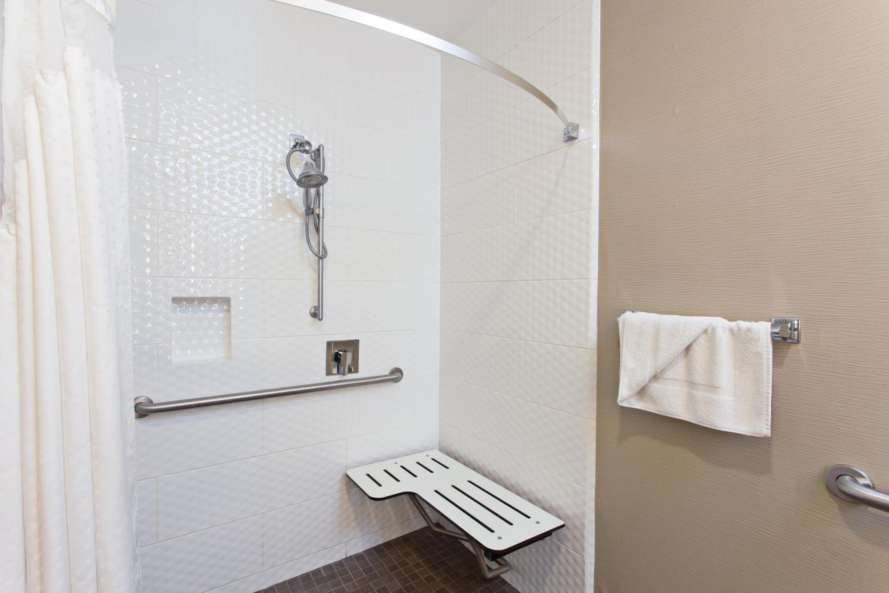 Holiday Inn Express Hollywood Walk of Fame, ein IHG Hotel — 25