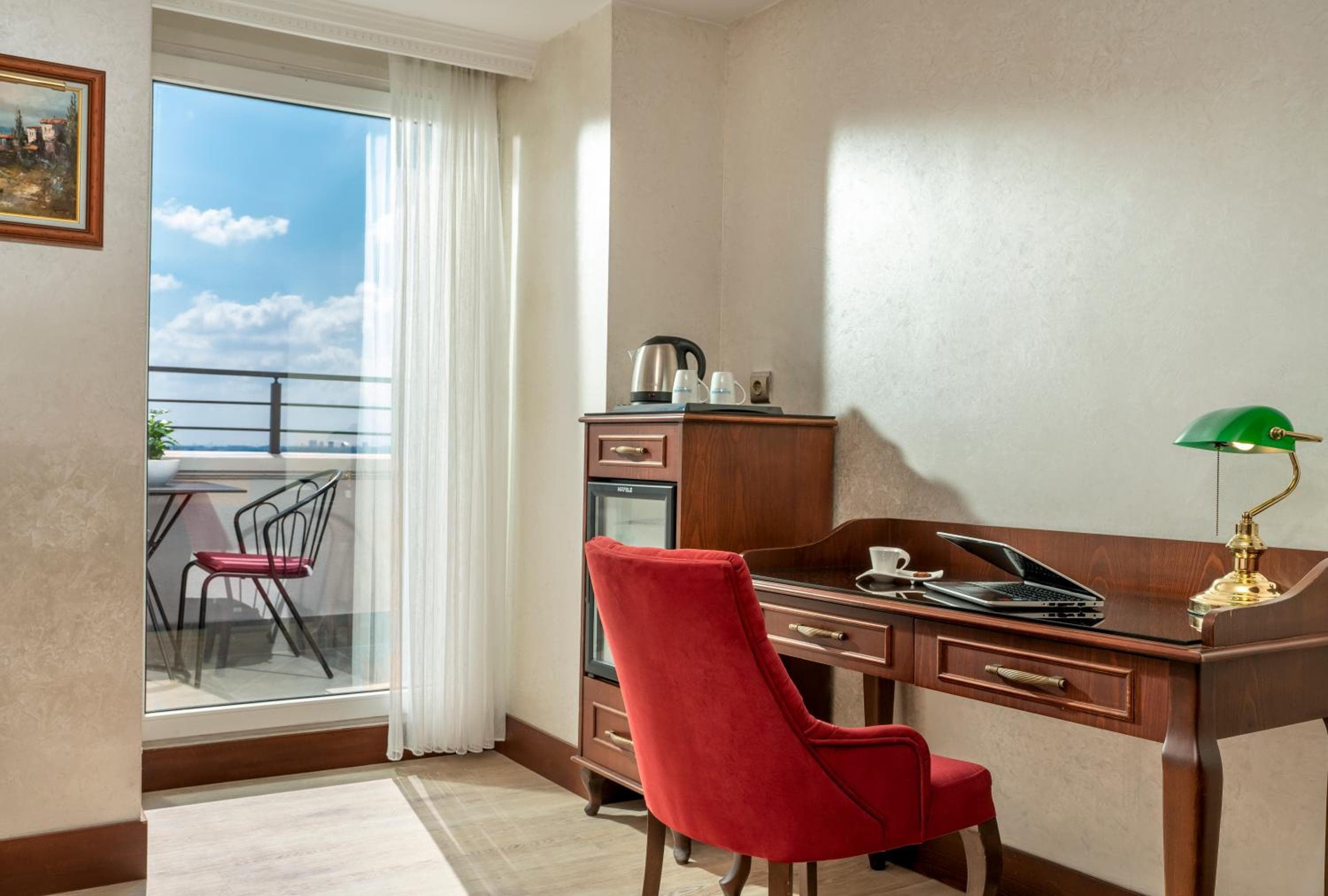 Occidental Taksim — 18