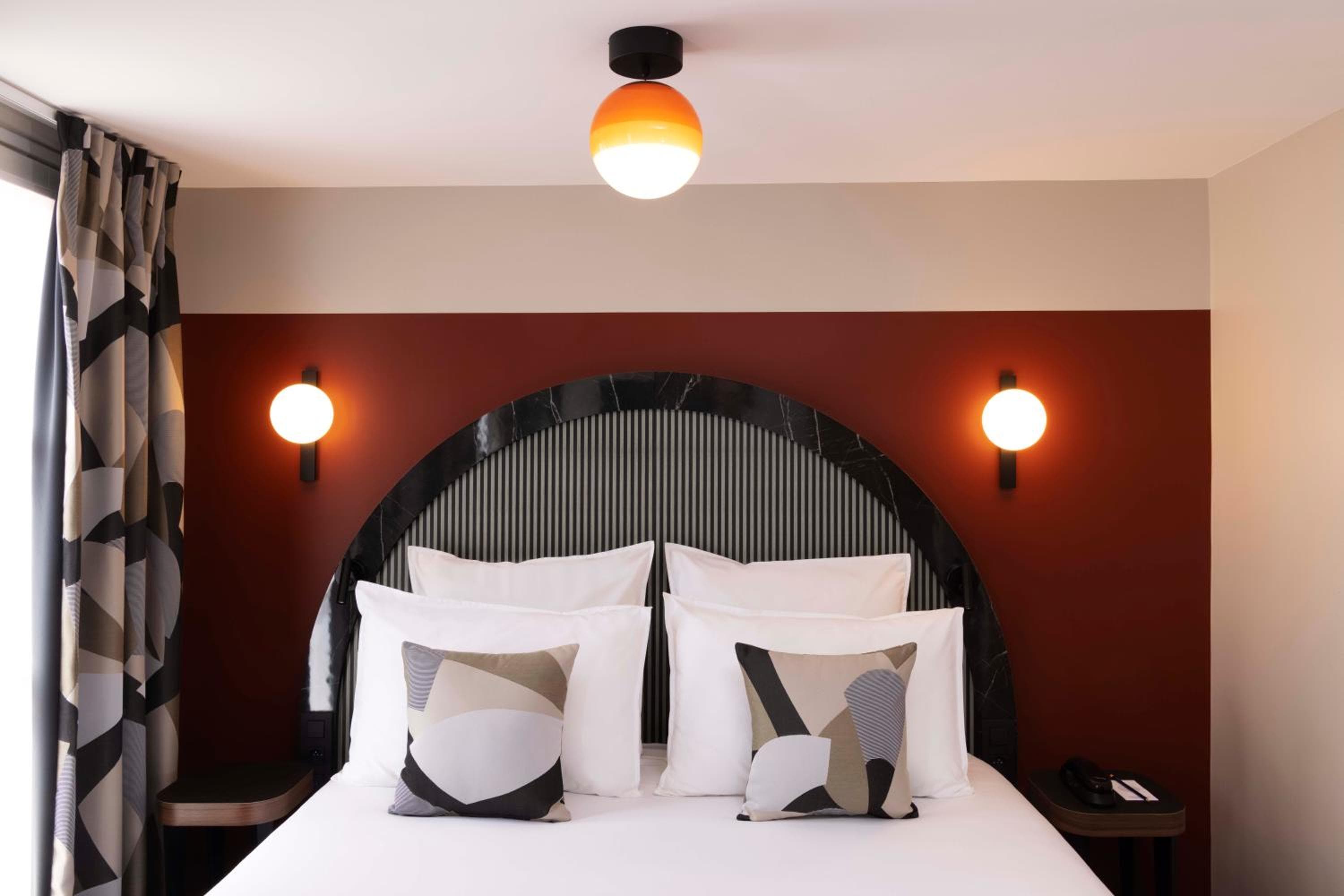 Hôtel Regina Opéra Grands Boulevards — 23