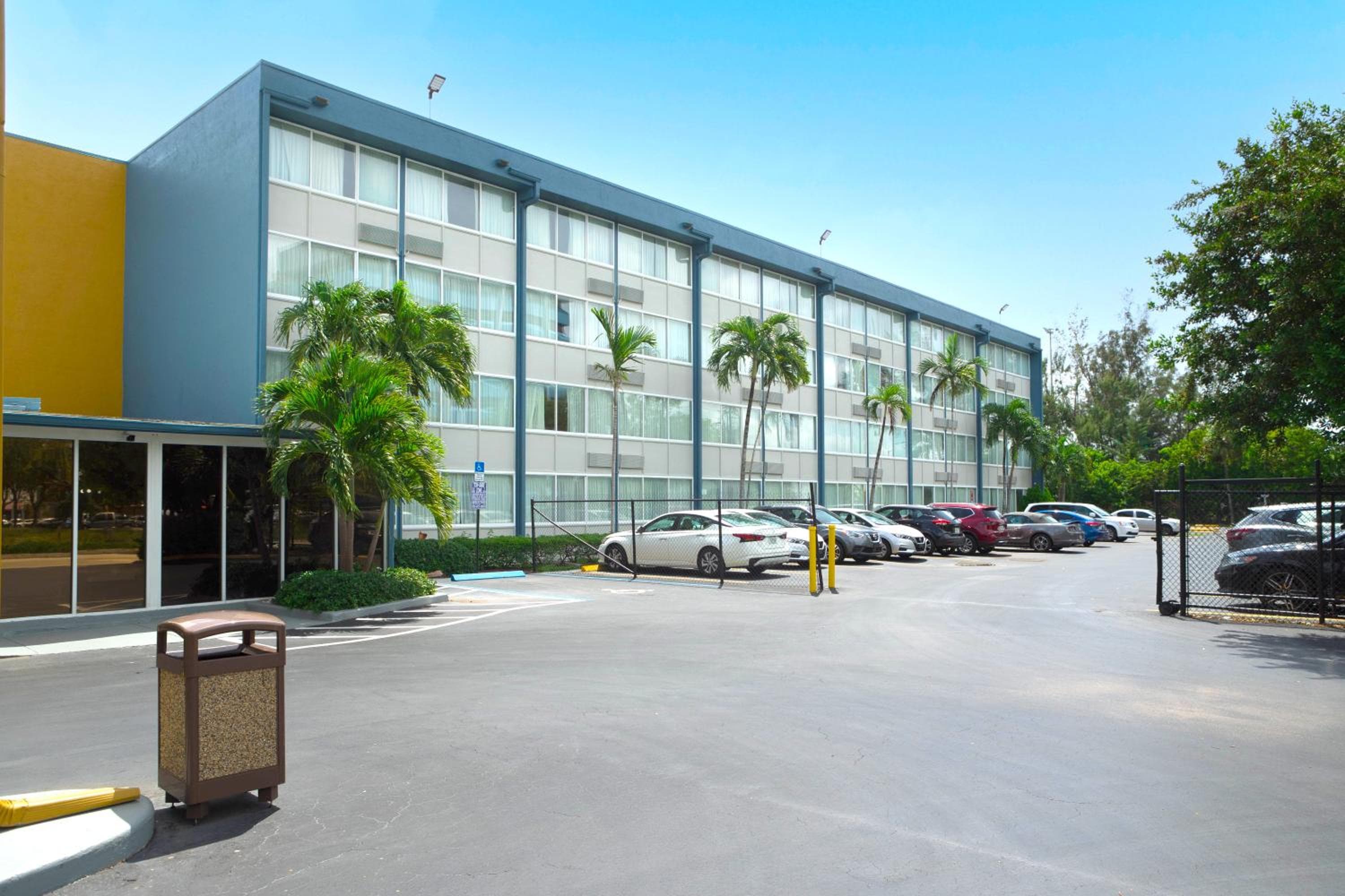 Days Inn presso il Wyndham Miami International Airport — 20