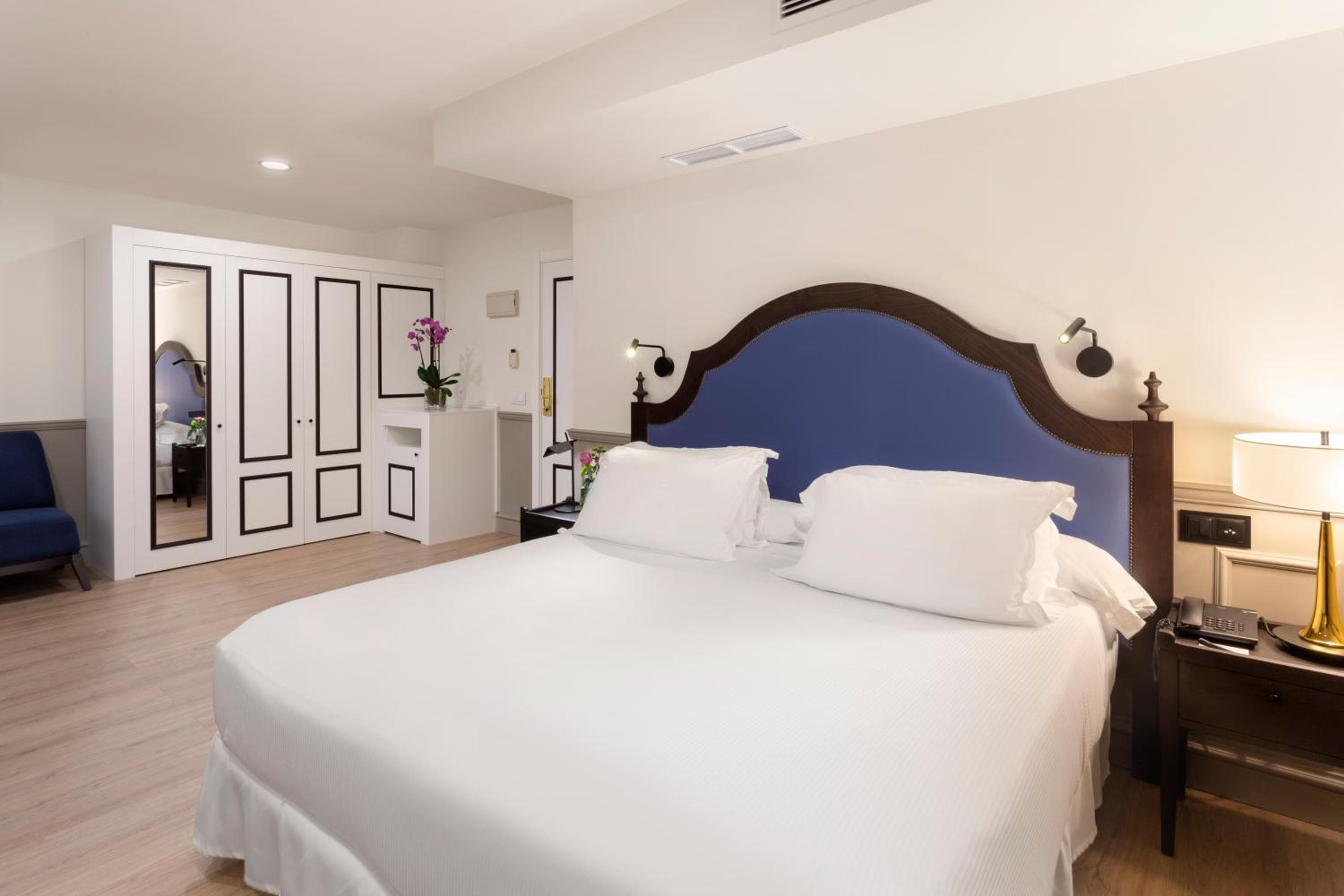 H10 Corregidor Boutique Hotel — 14