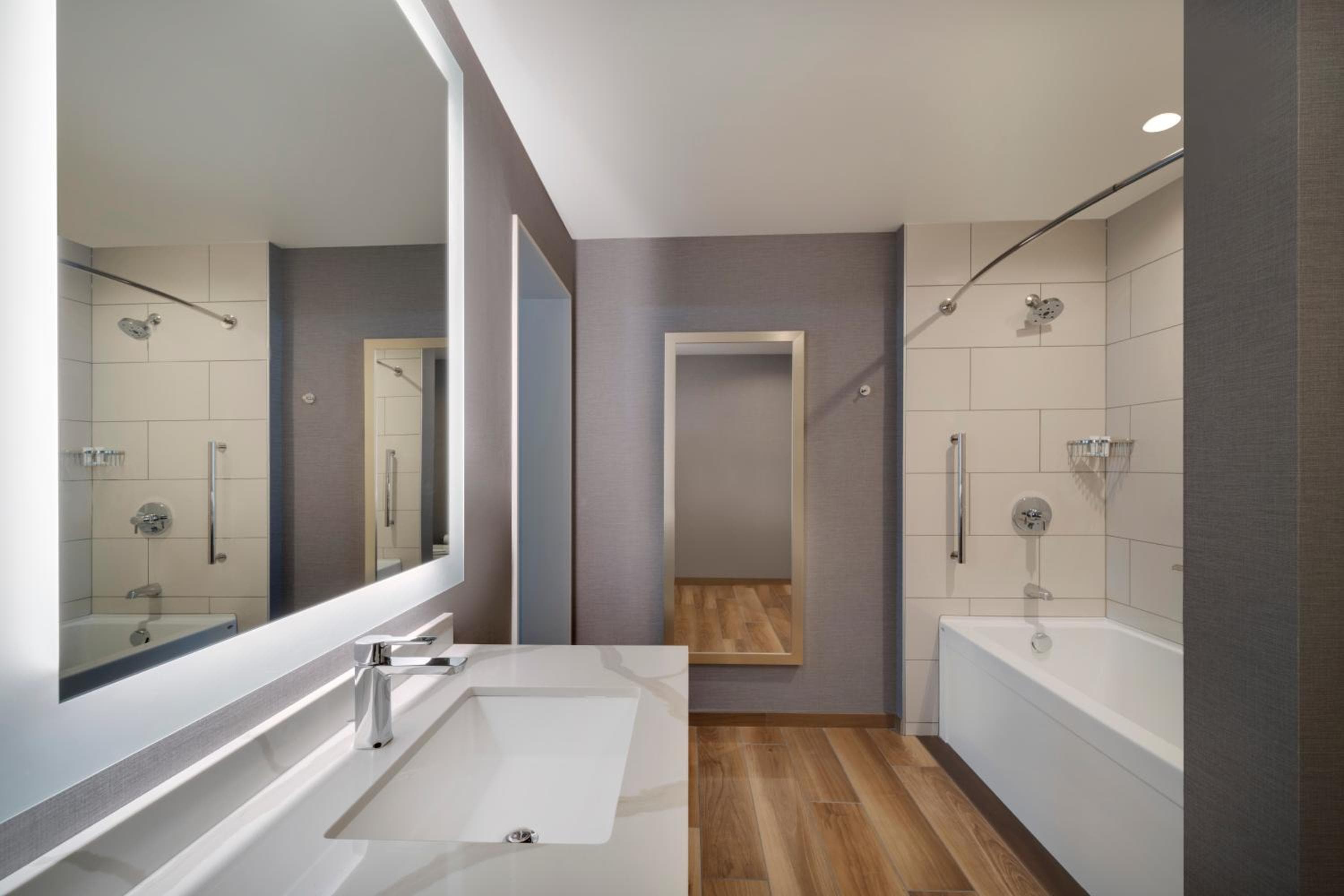 Hyatt House LAX Century Blvd — 30