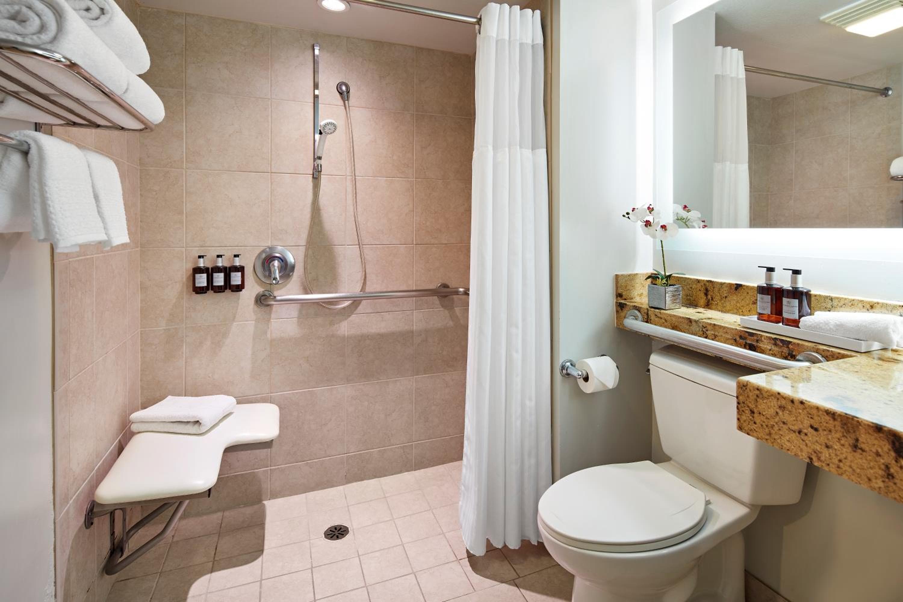 Hotel Carlyle — 16