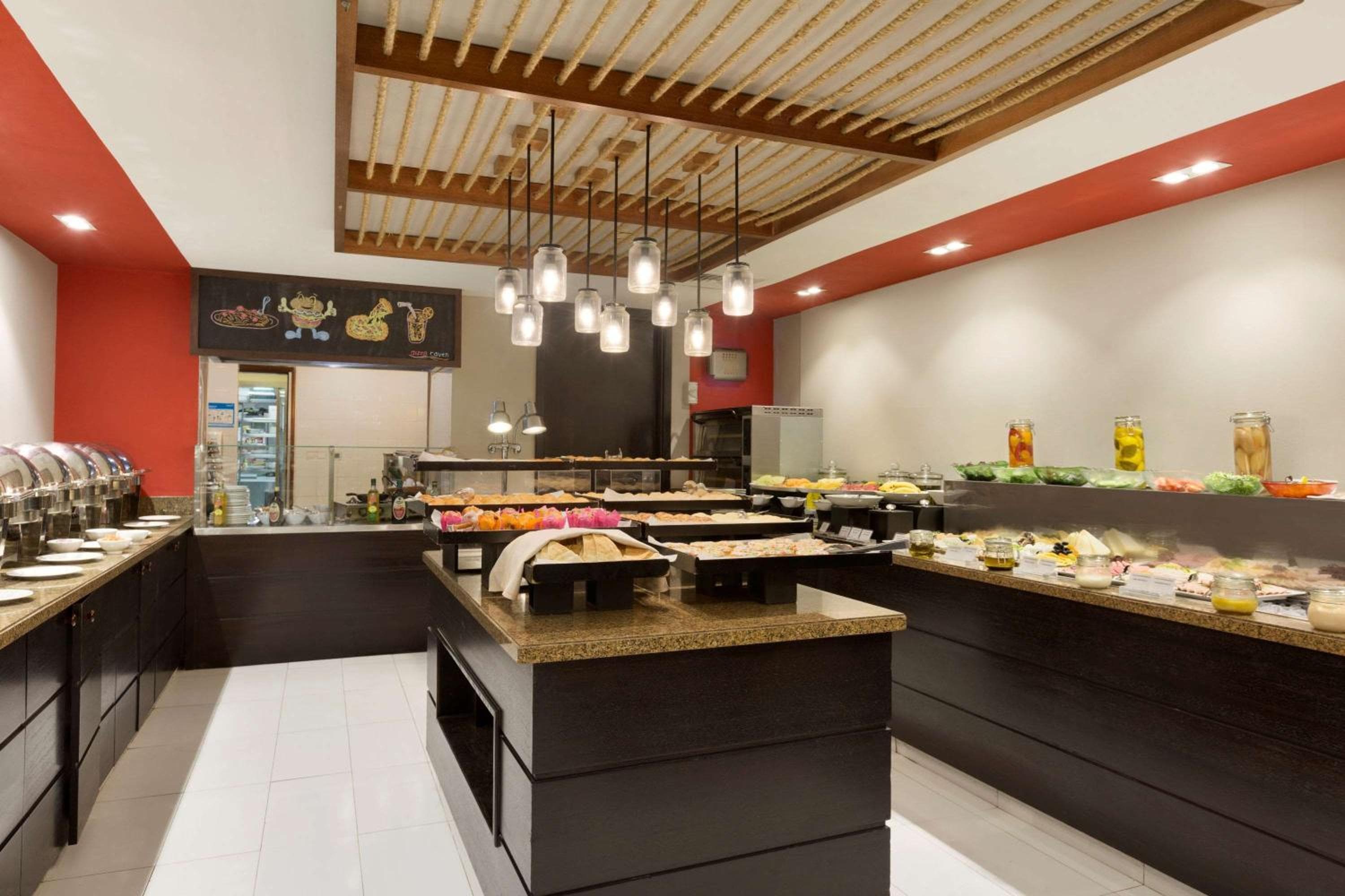 Ramada por Wyndham Centro de Dubái — 30