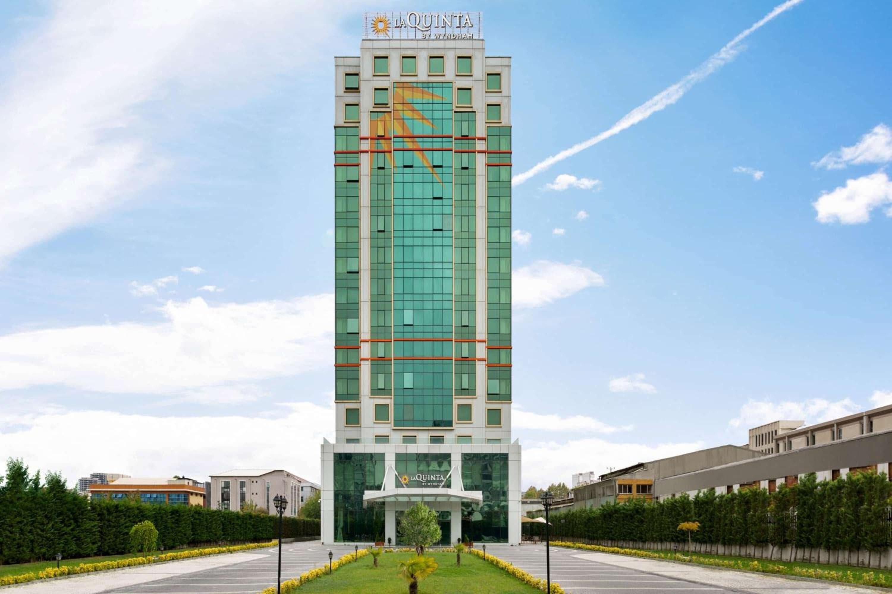 La Quinta by Wyndham Estambul Gunesli — 1
