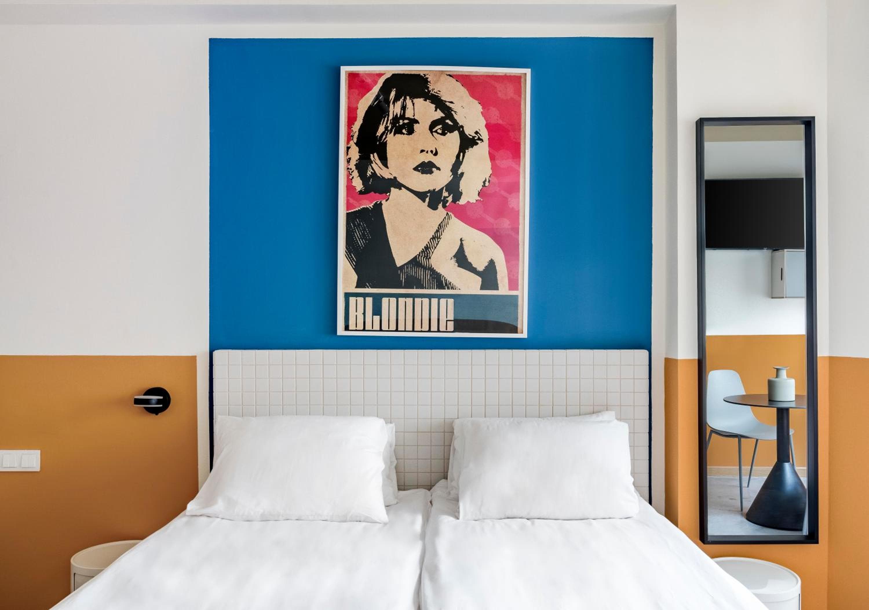 Bob W Madrid Chueca — 11