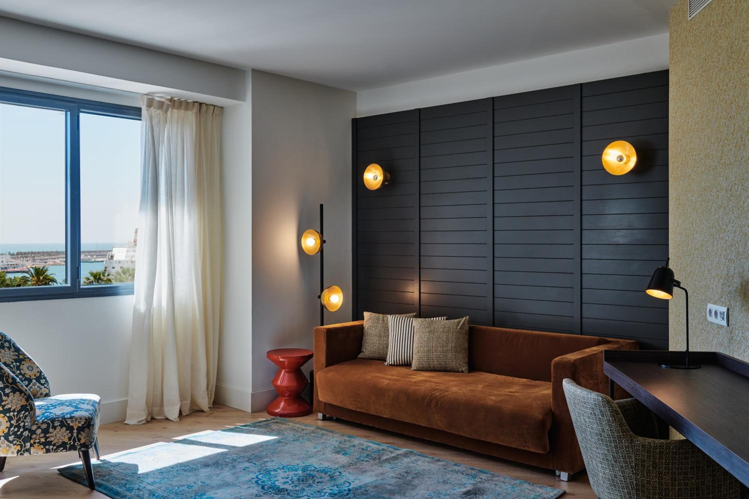 Molina Lario — 7