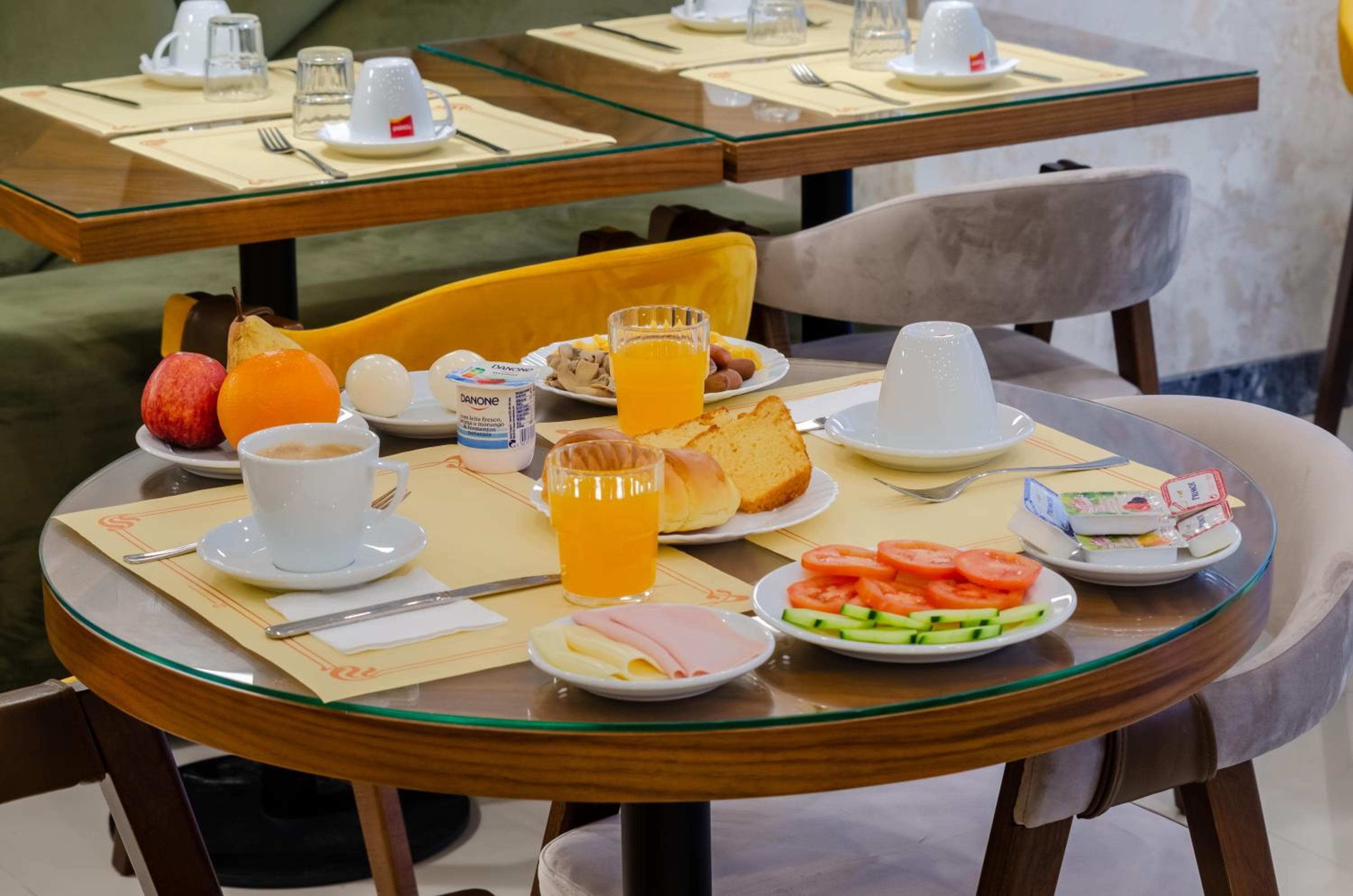 Hotel Duas Nações — 17