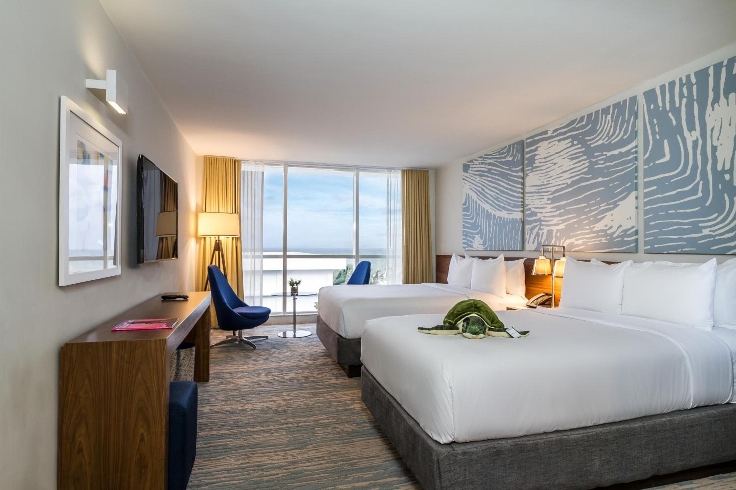 B Ocean Resort Fort Lauderdale Beach — 14