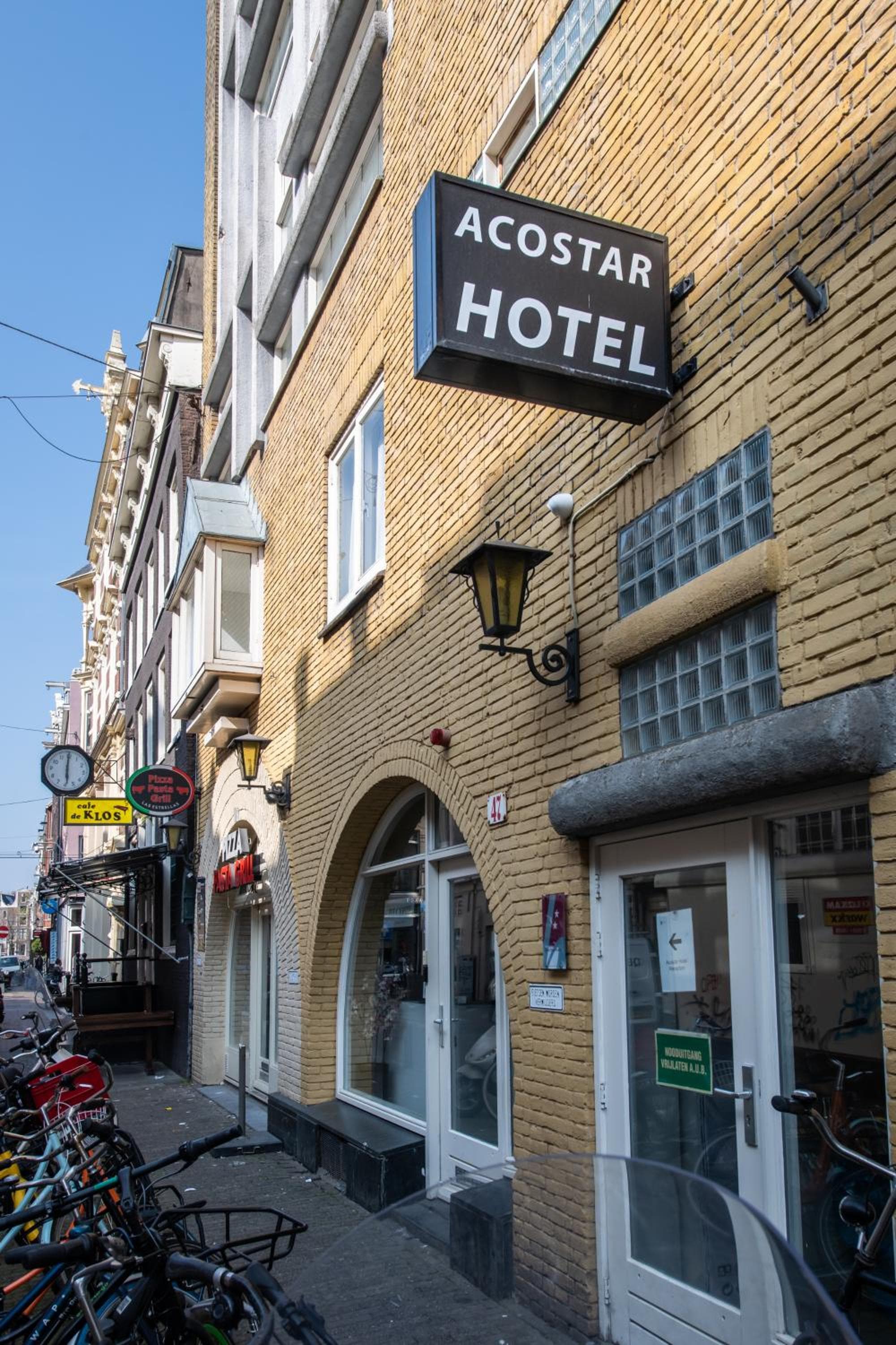 Acostar Hotel — 1