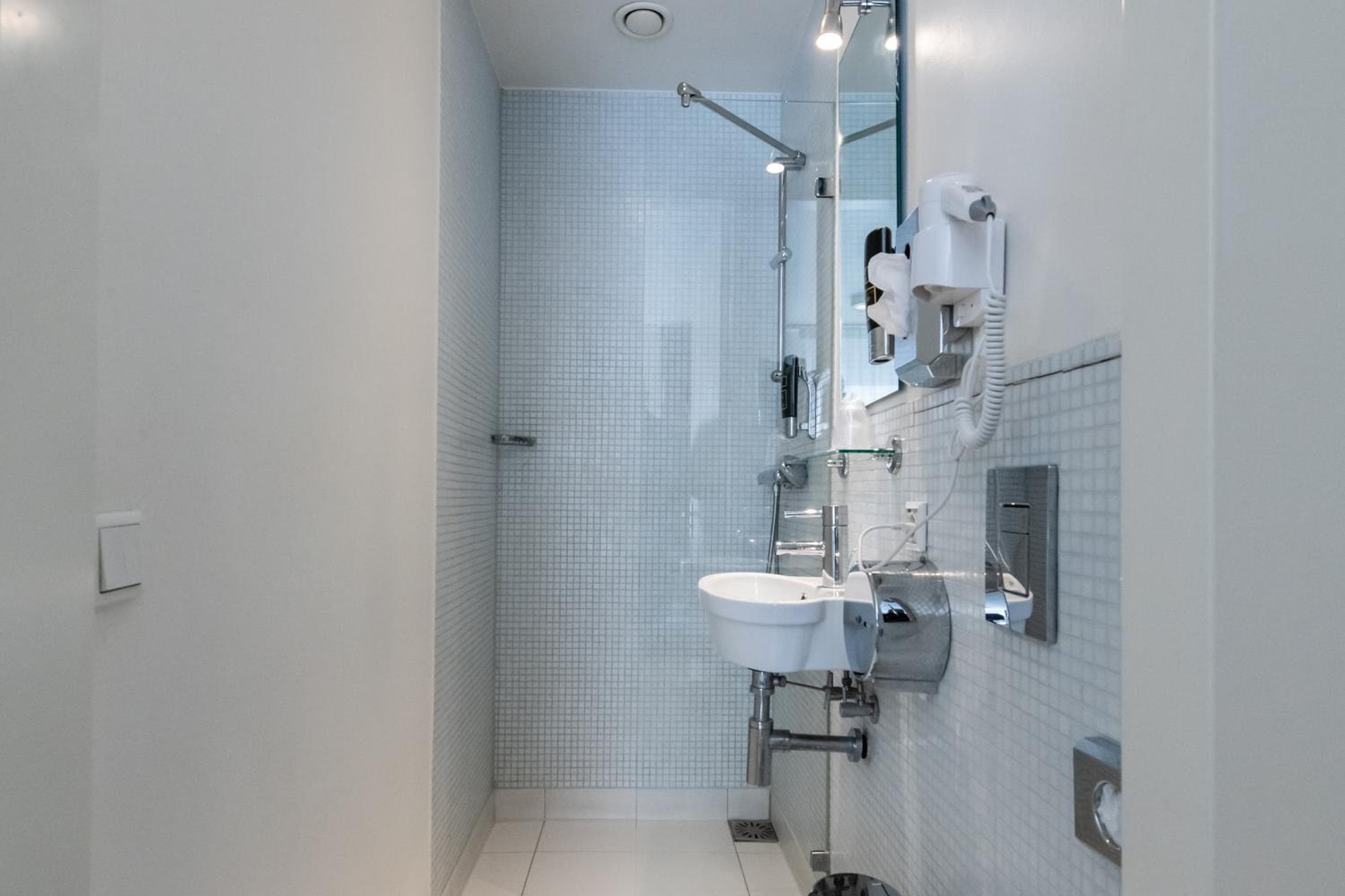 Acostar Hotel — 24