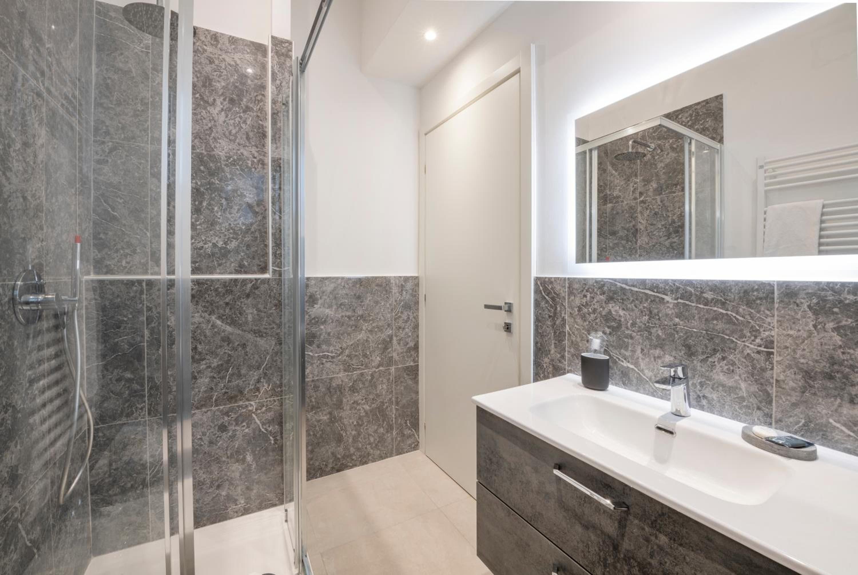 Milan Royal Suites - Centro Cadorna — 21