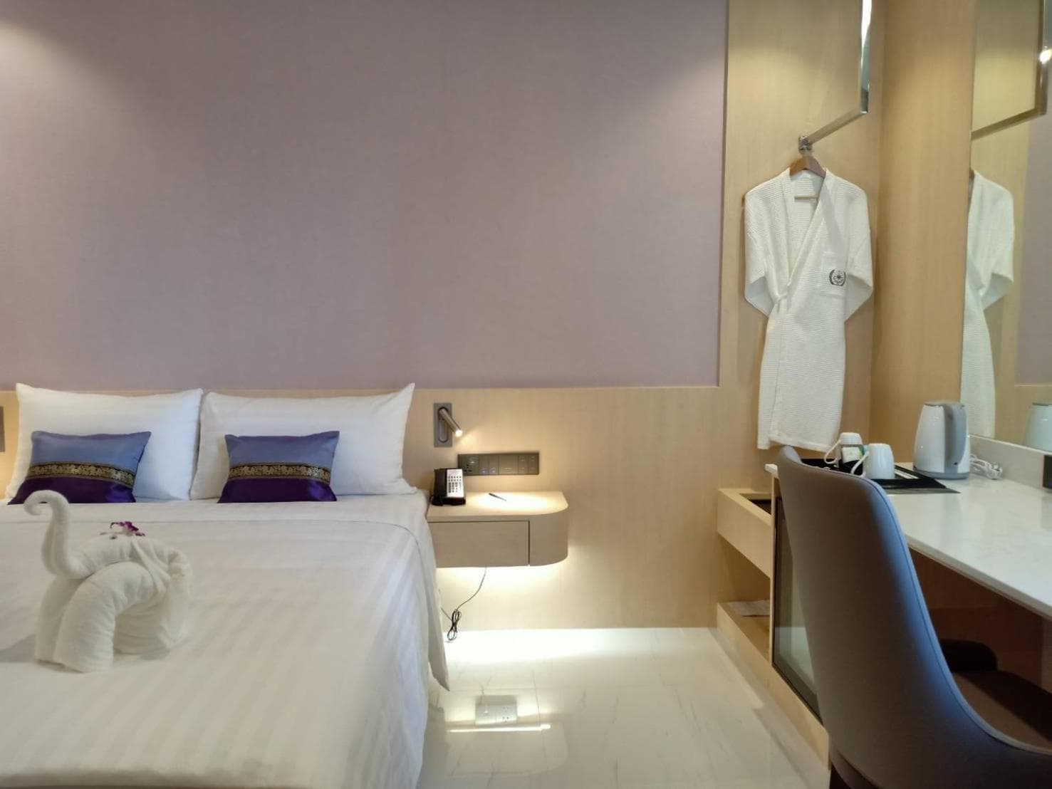 Evergreen Laurel Hotel Bangkok — 21