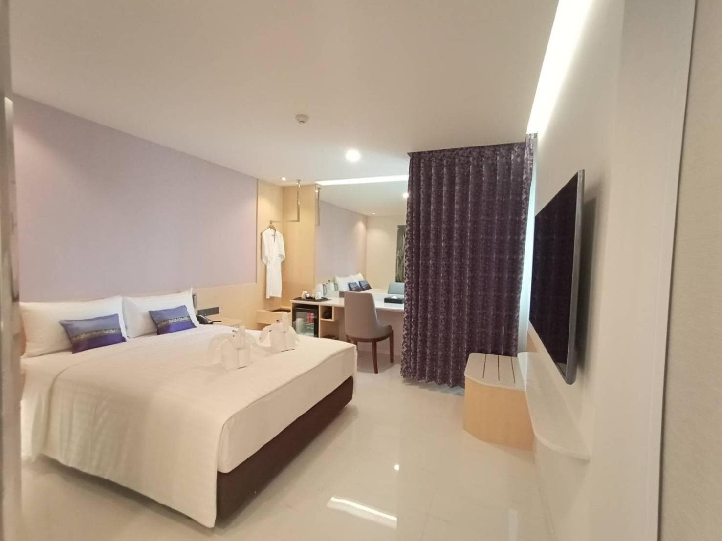 Evergreen Laurel Hotel Bangkok — 23