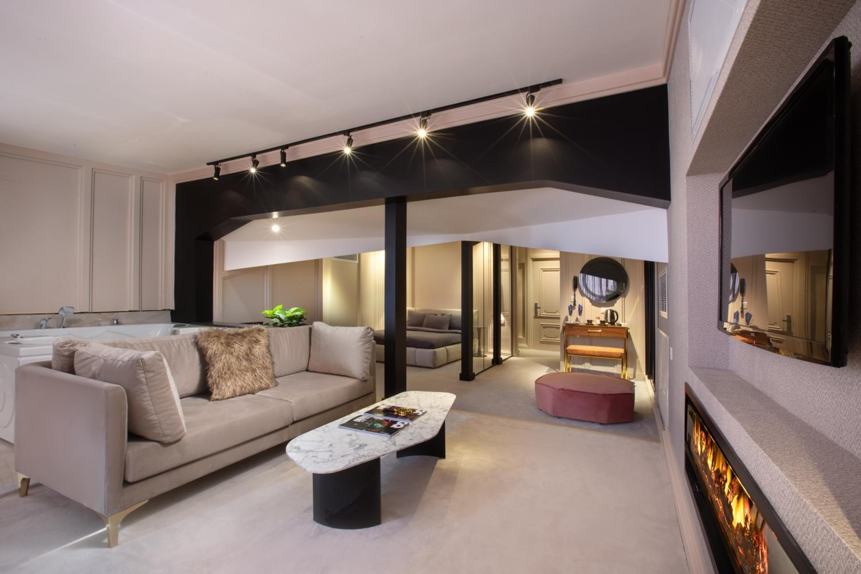Walton Gardens Pera — 7