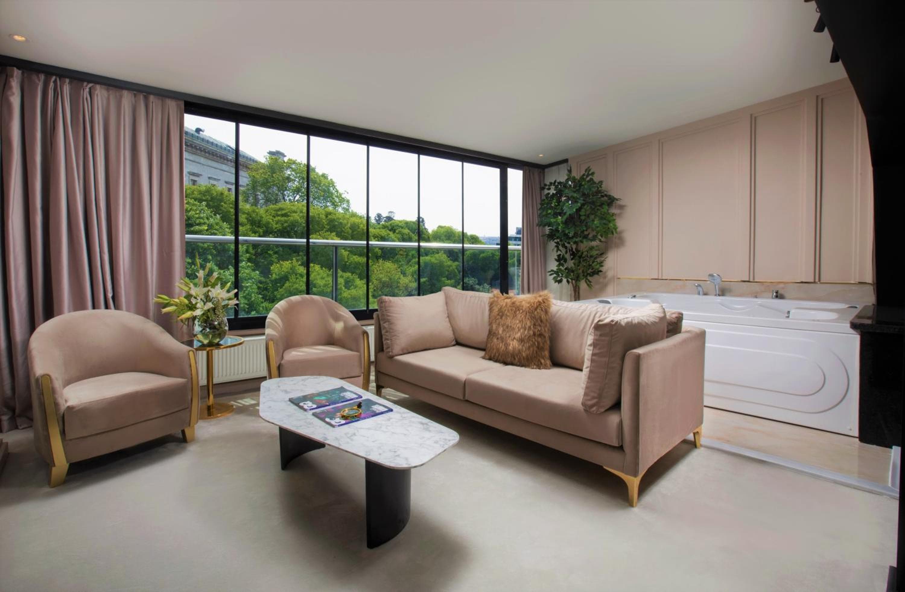 Walton Gardens Pera — 26