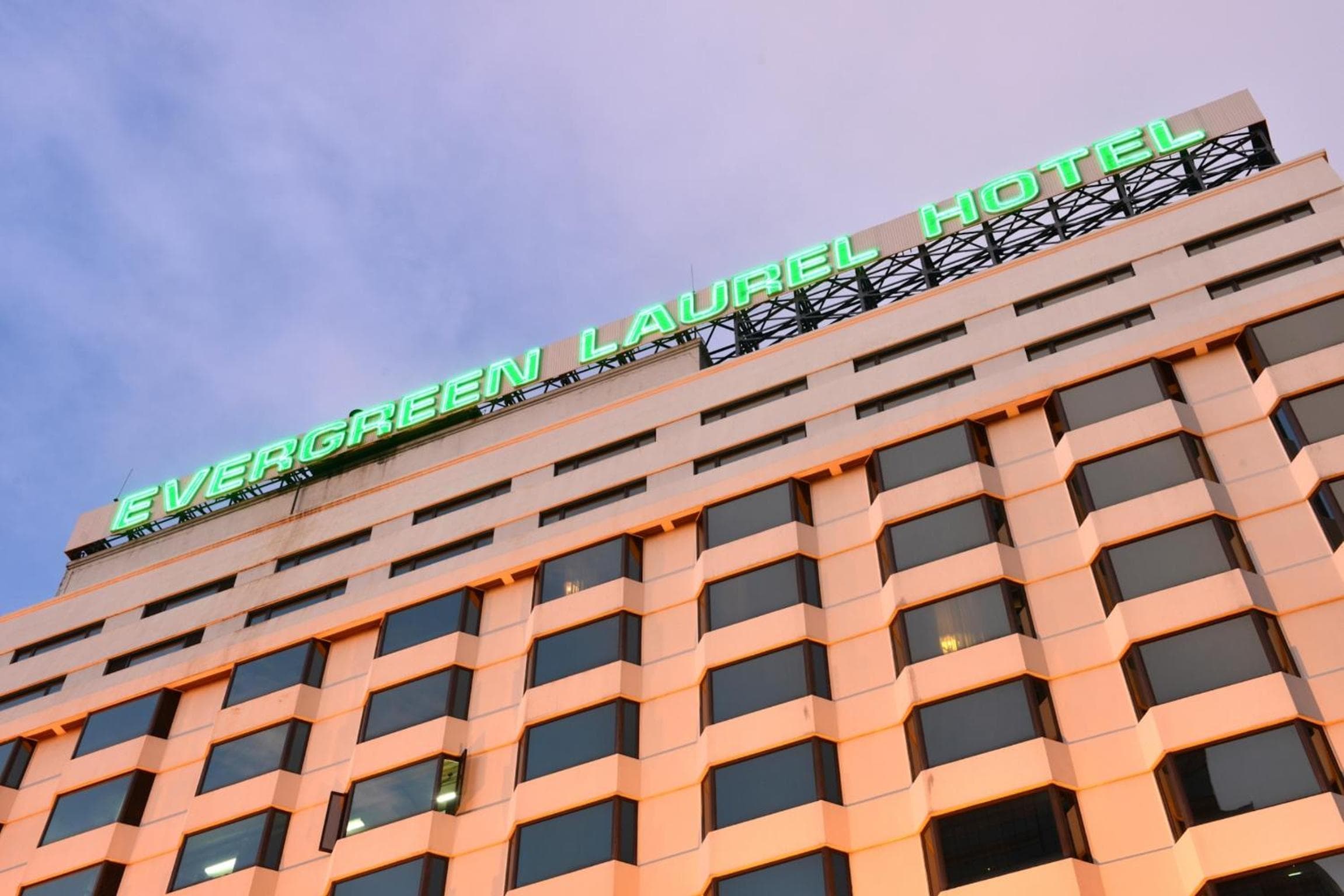 Evergreen Laurel Hotel Bangkok — 13
