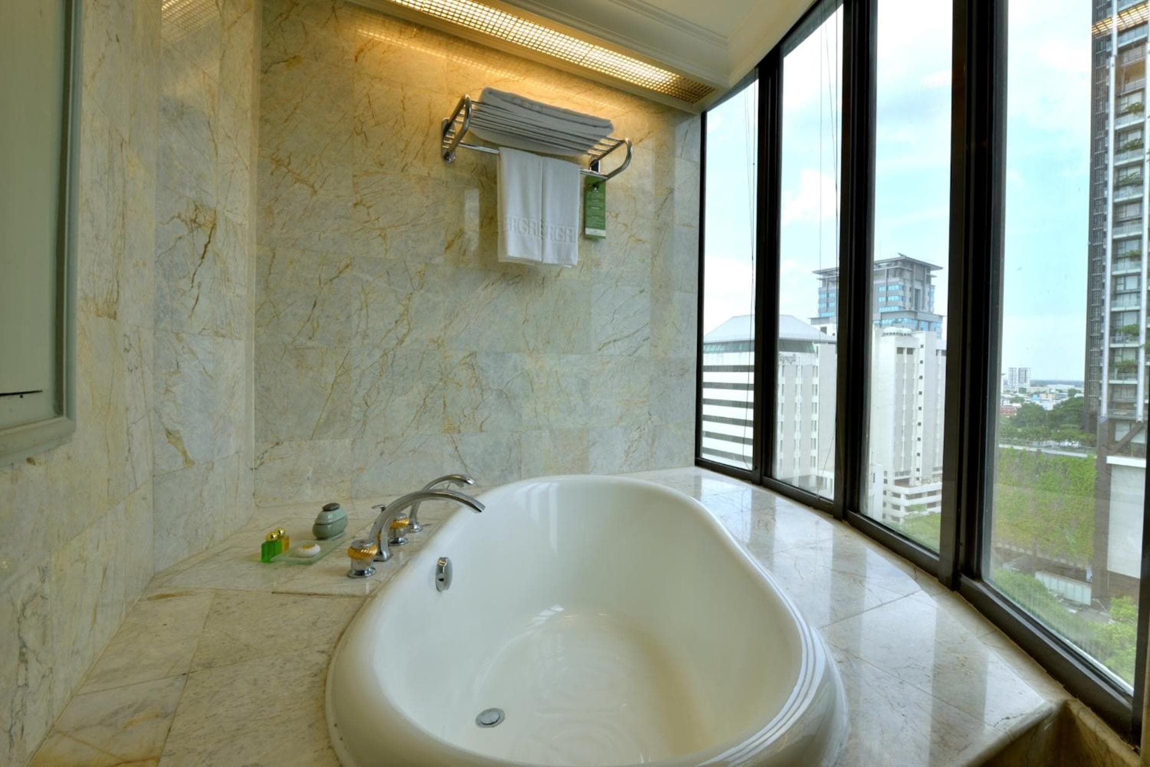 Evergreen Laurel Hotel Bangkok — 28