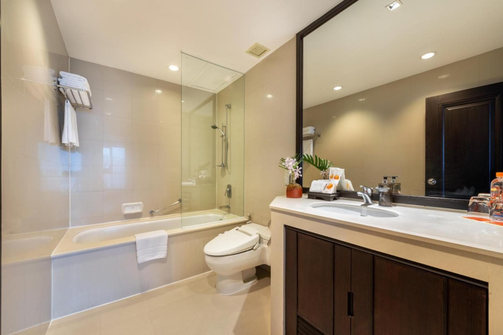 Bandara Suites Silom, Bangkok — 18