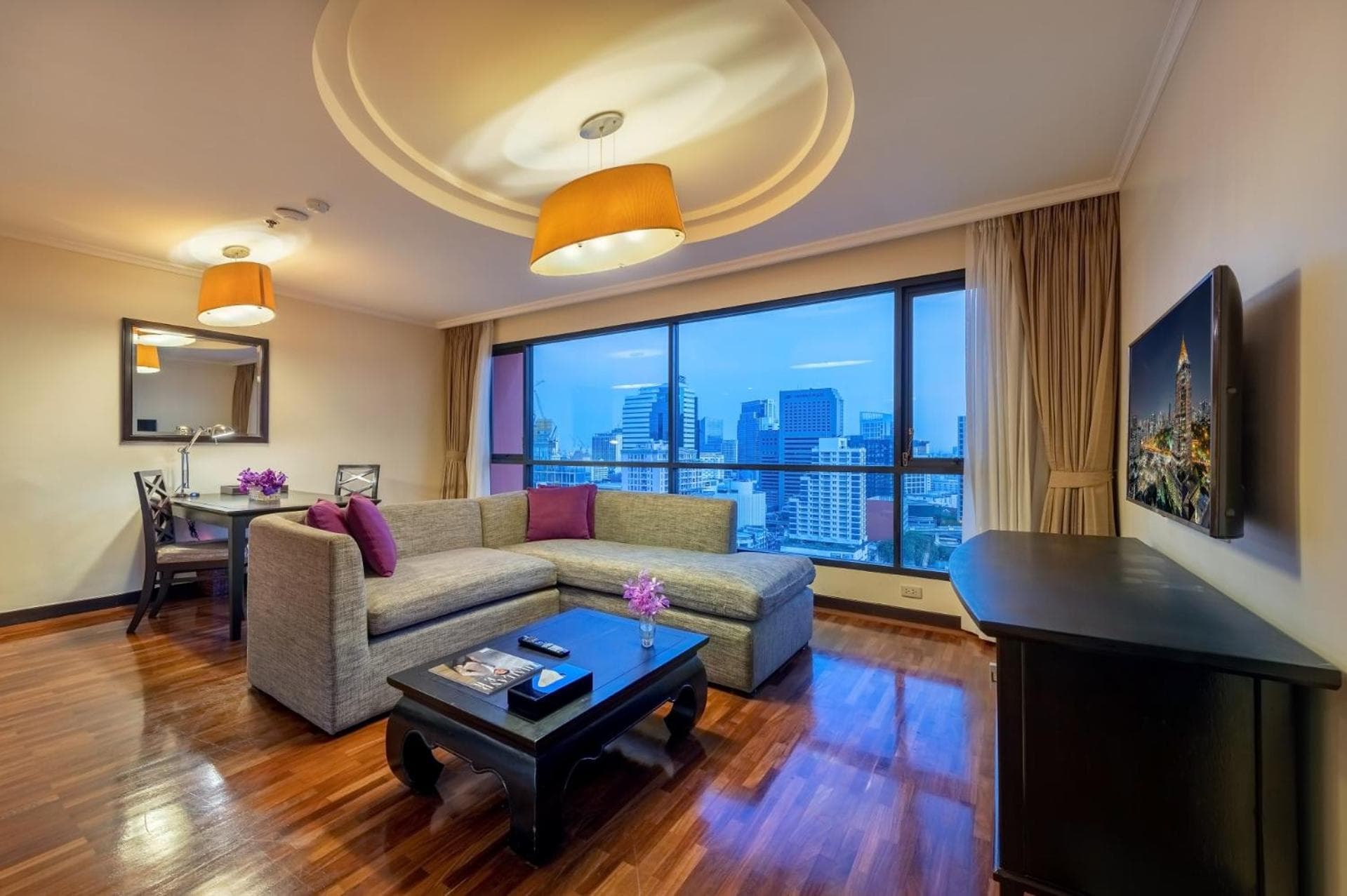 Bandara Suites Silom, Bangkok — 12