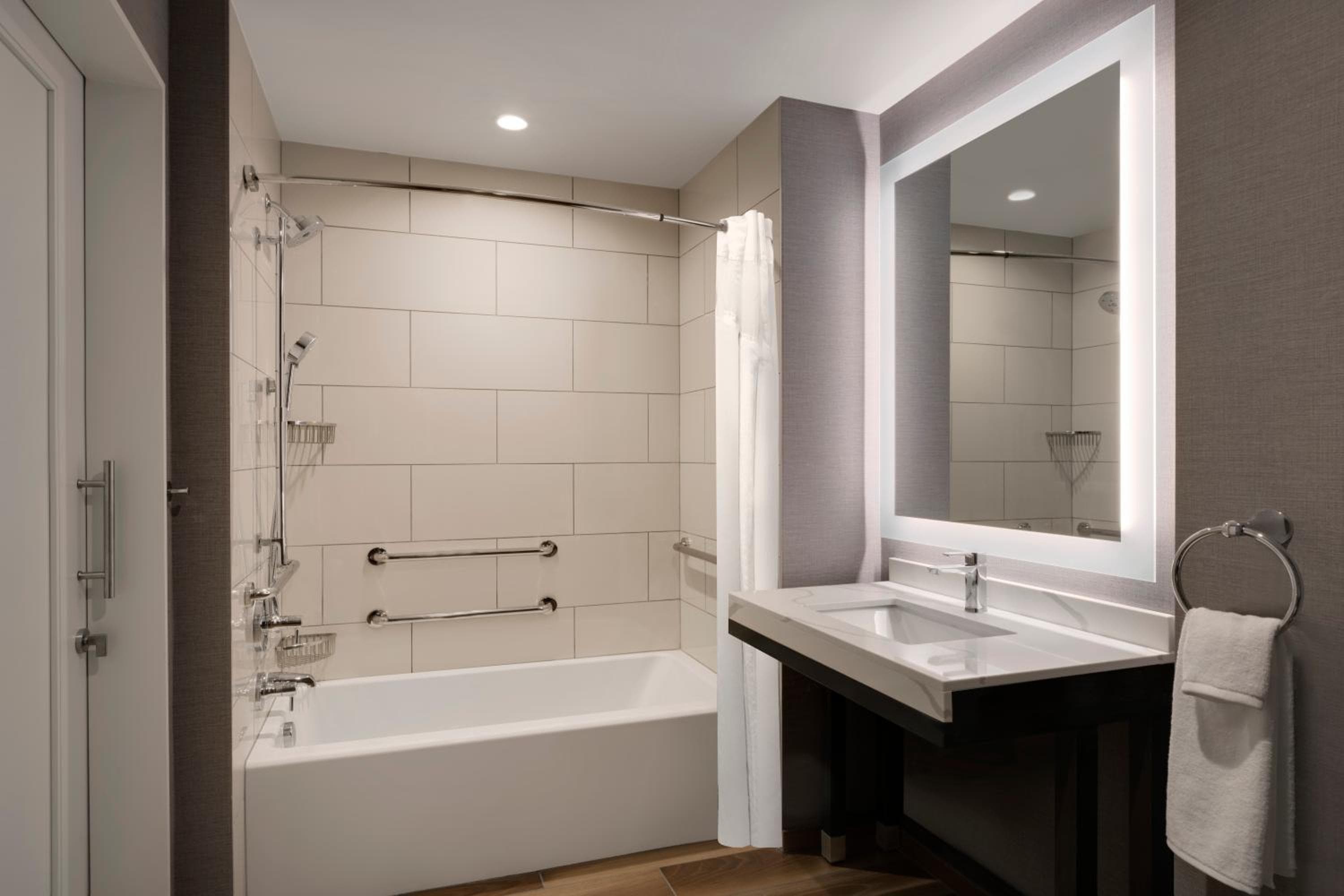 Hyatt House LAX Century Blvd — 2