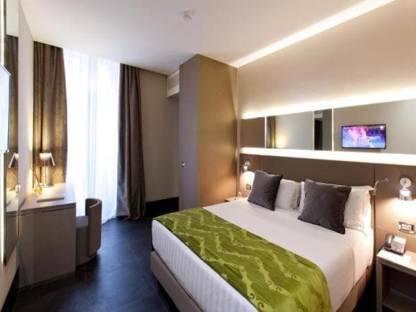 Trevi Palace Hotel — 12