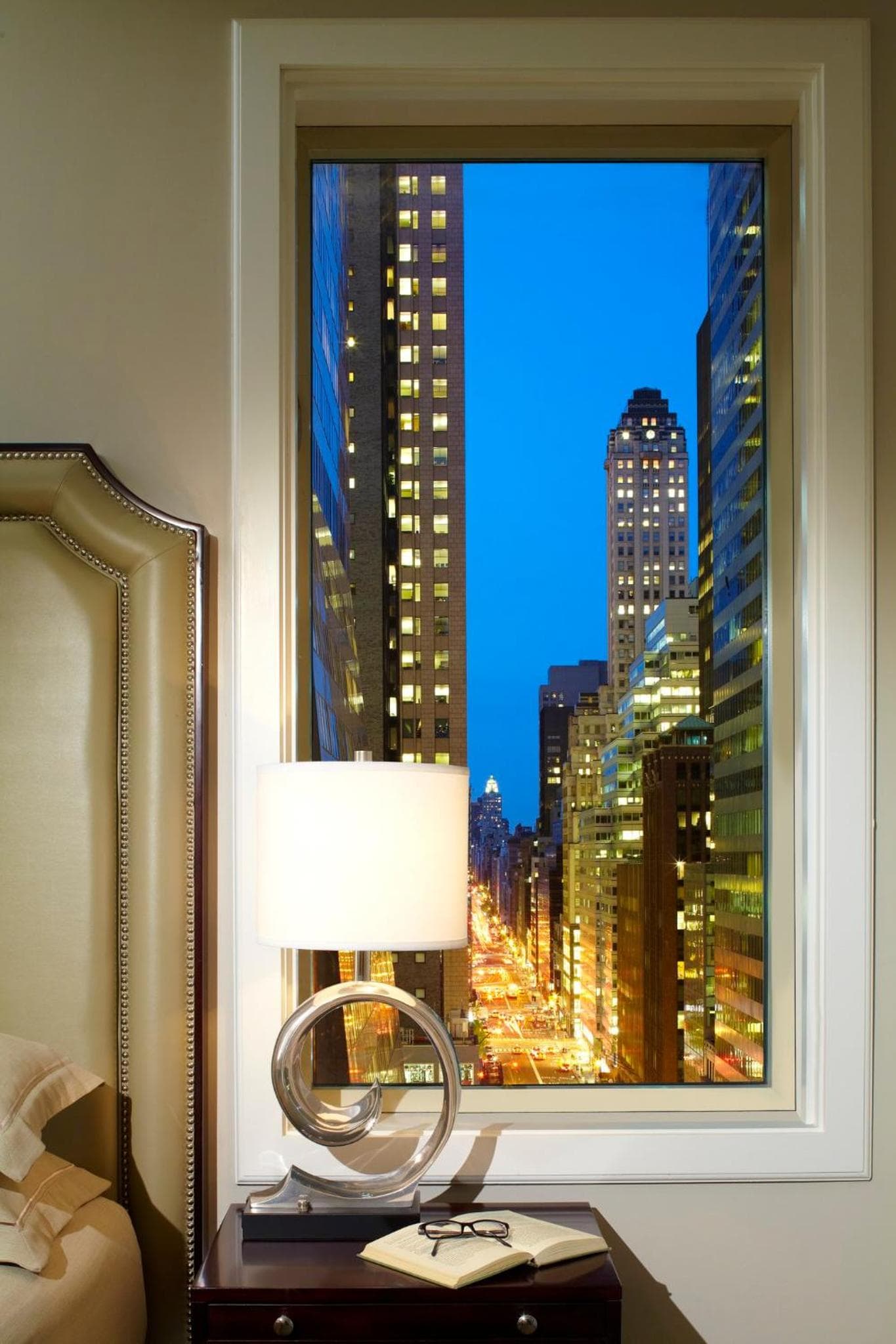Omni Berkshire Place — 8