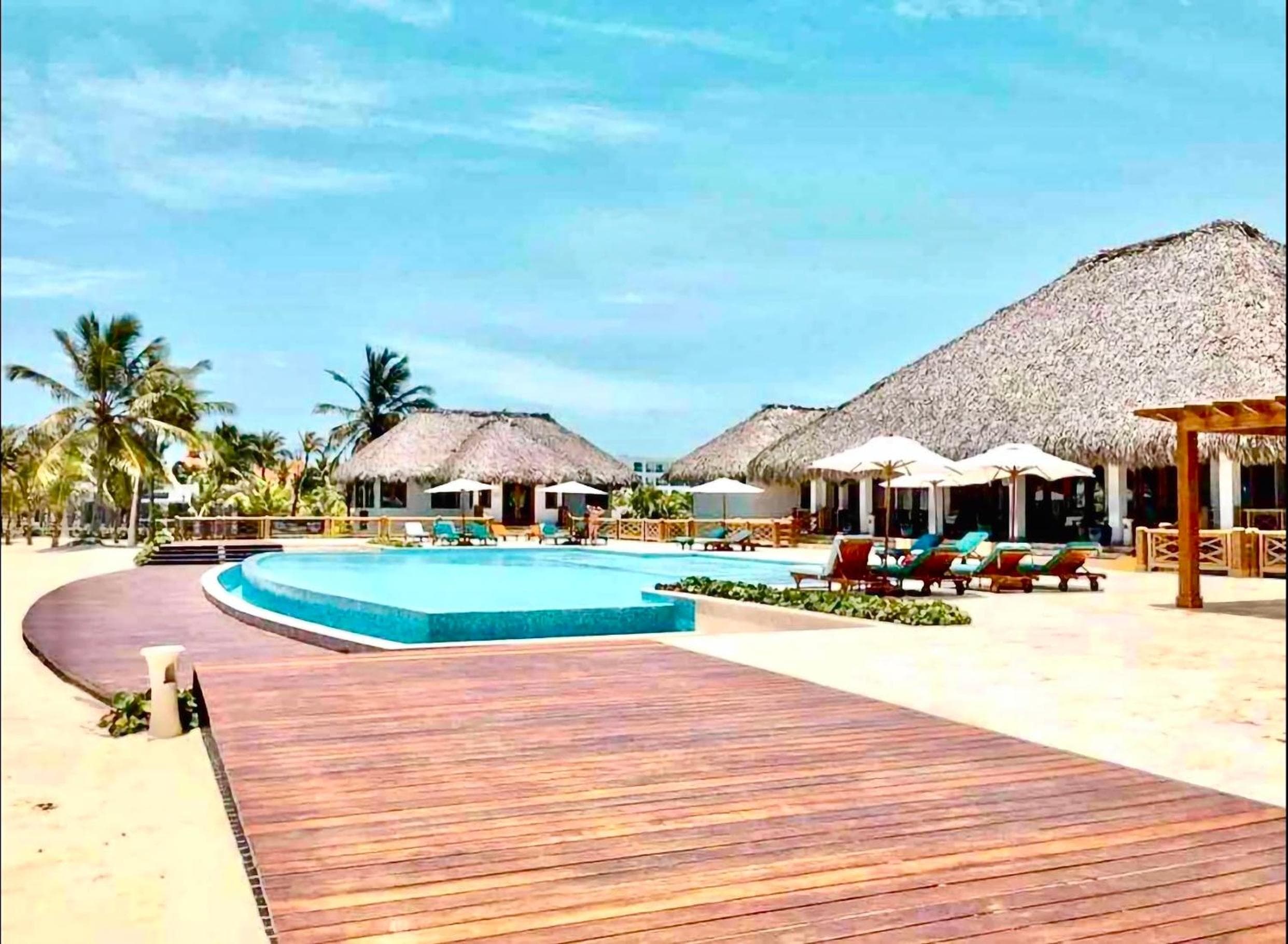 Appartamento di lusso con vista sulla piscina e sul golf — 29