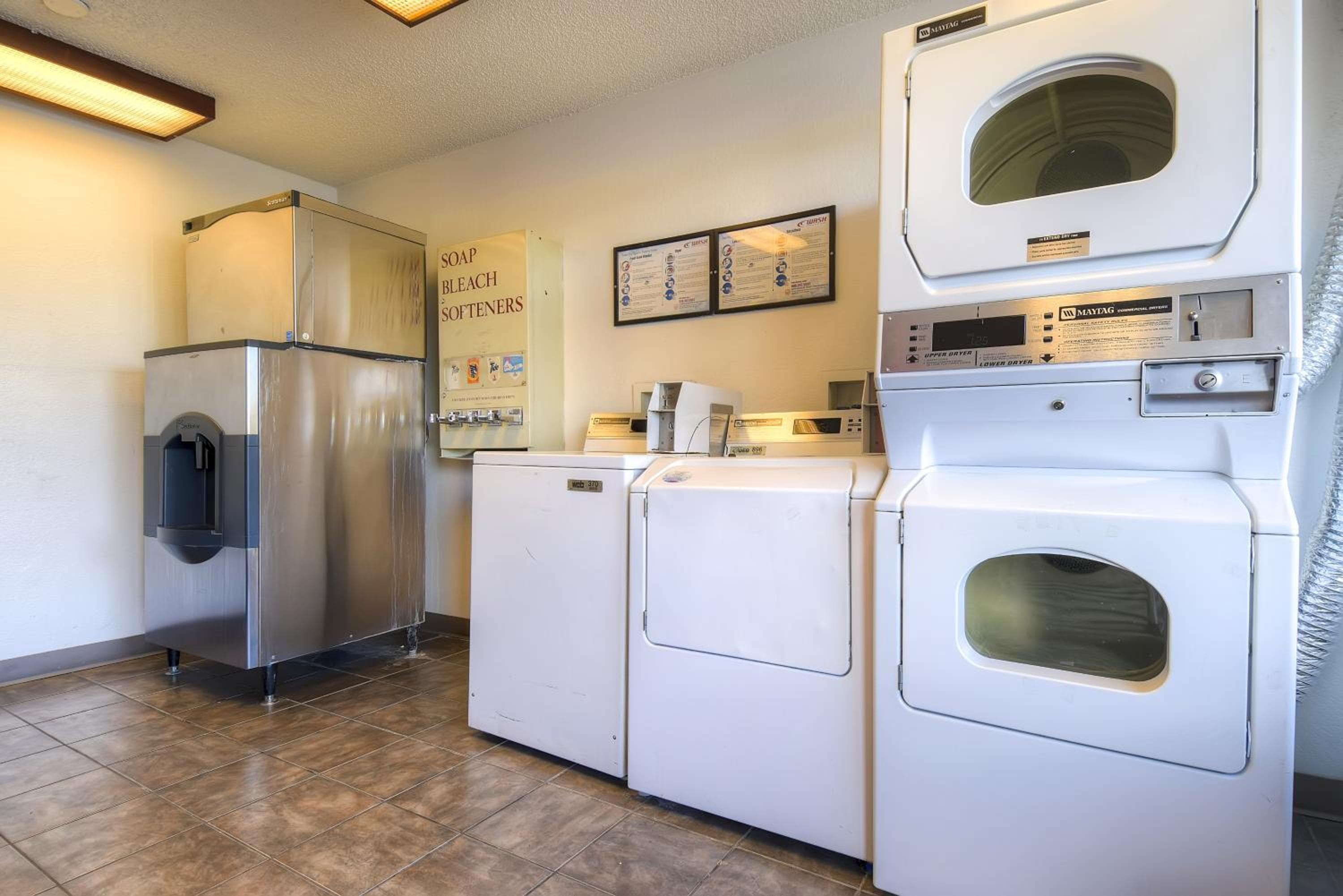 Las Vegas, NV - Boulder Highway — 23