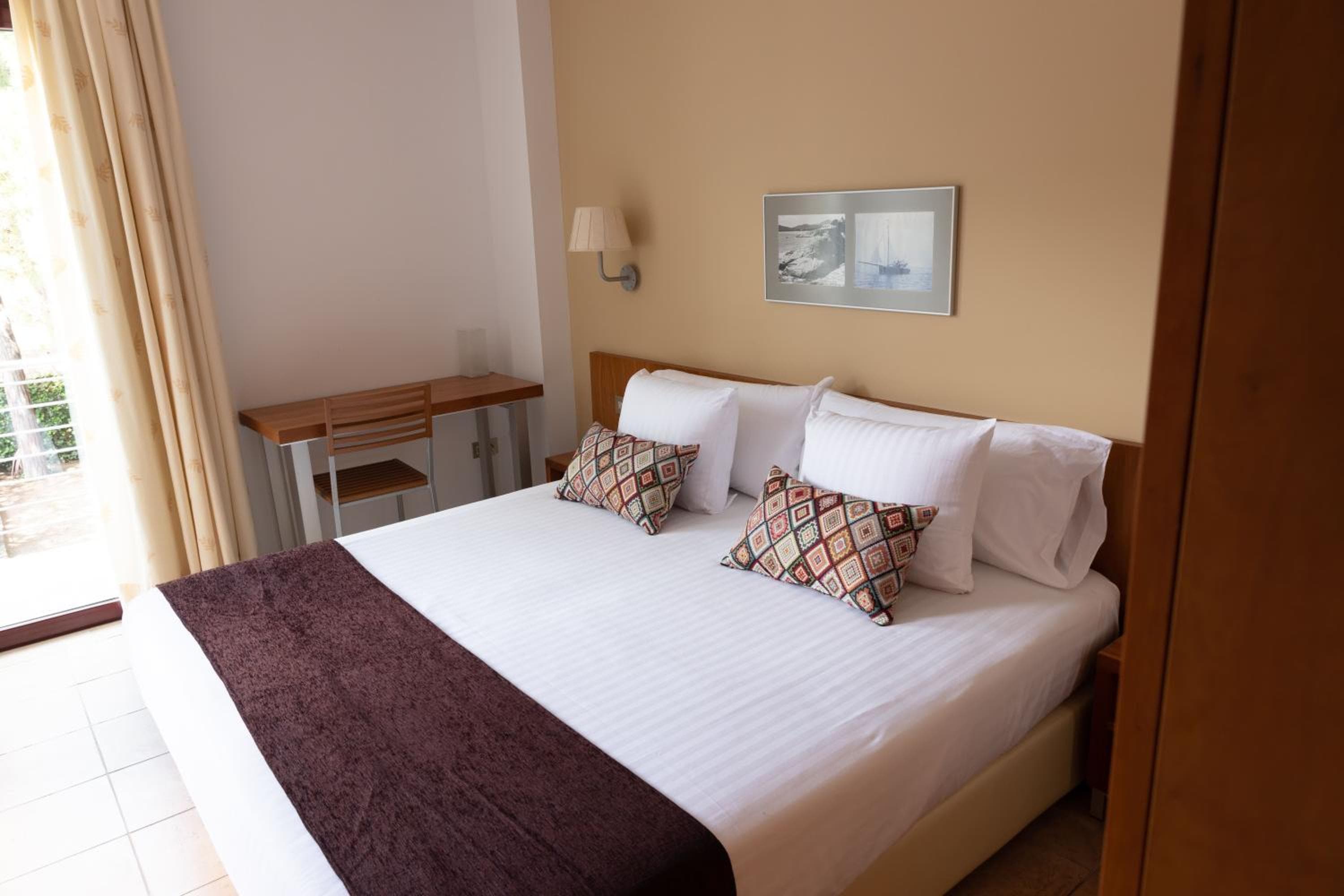 NM Suites by Escampa Hotels — 9