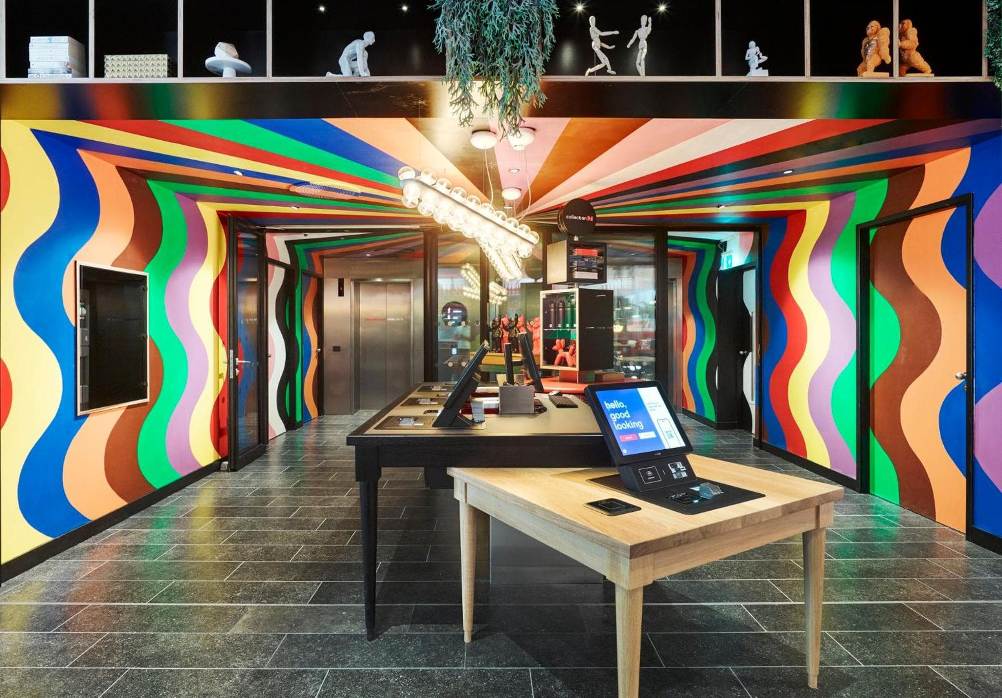 citizenM London Victoria Station — 2