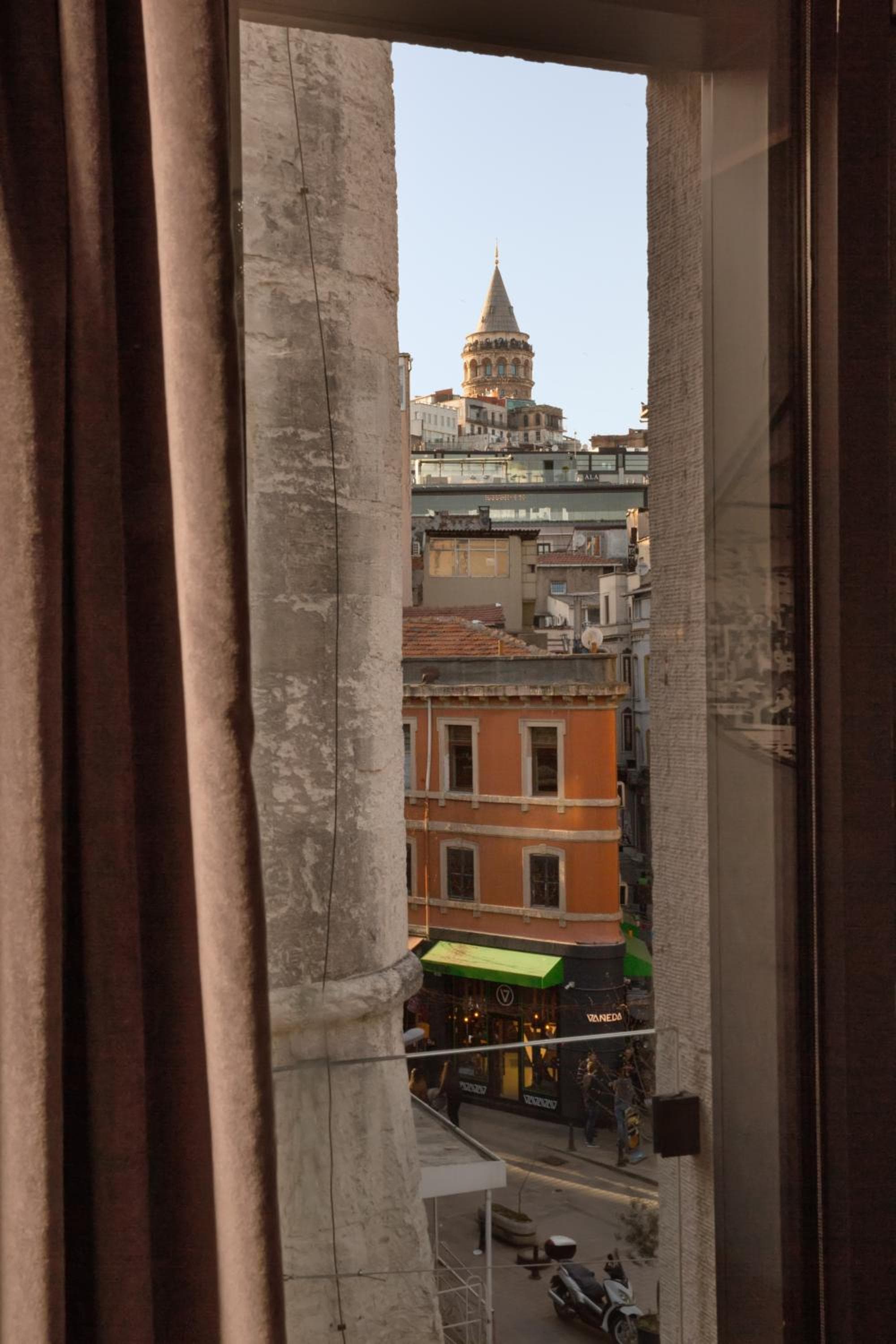 The Wings Hotels Karakoy — 11