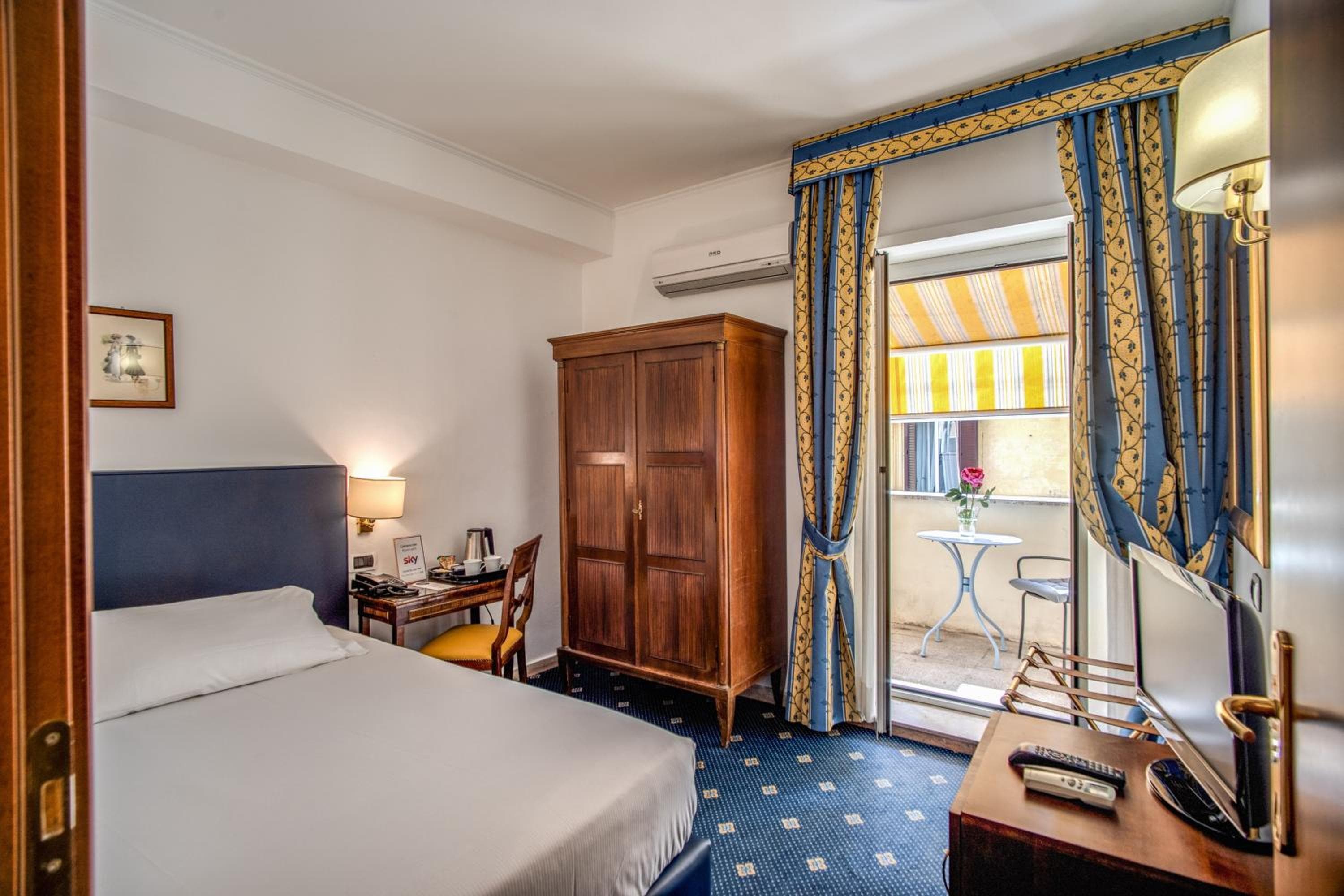 Hotel Napoleón — 21