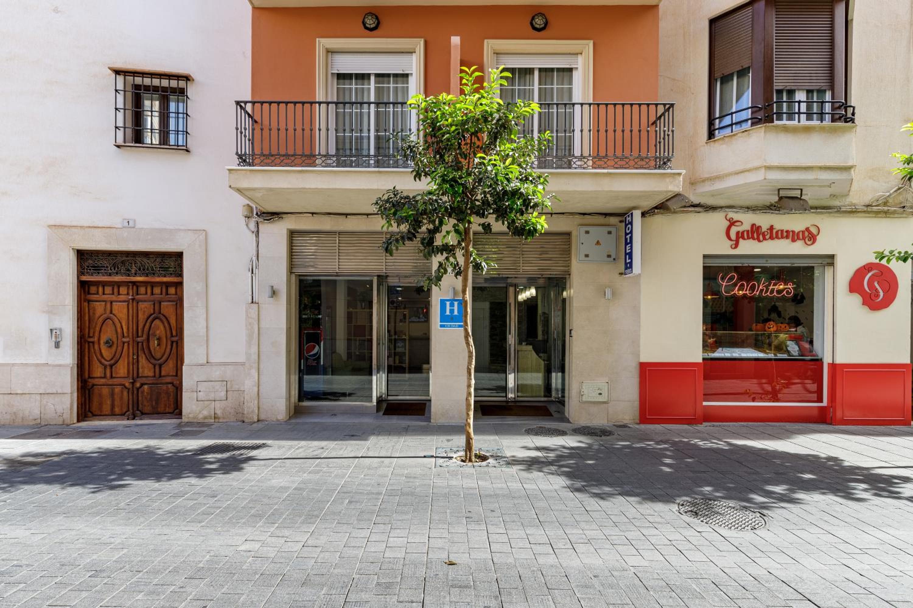 H-A Hotel Trebol — 22