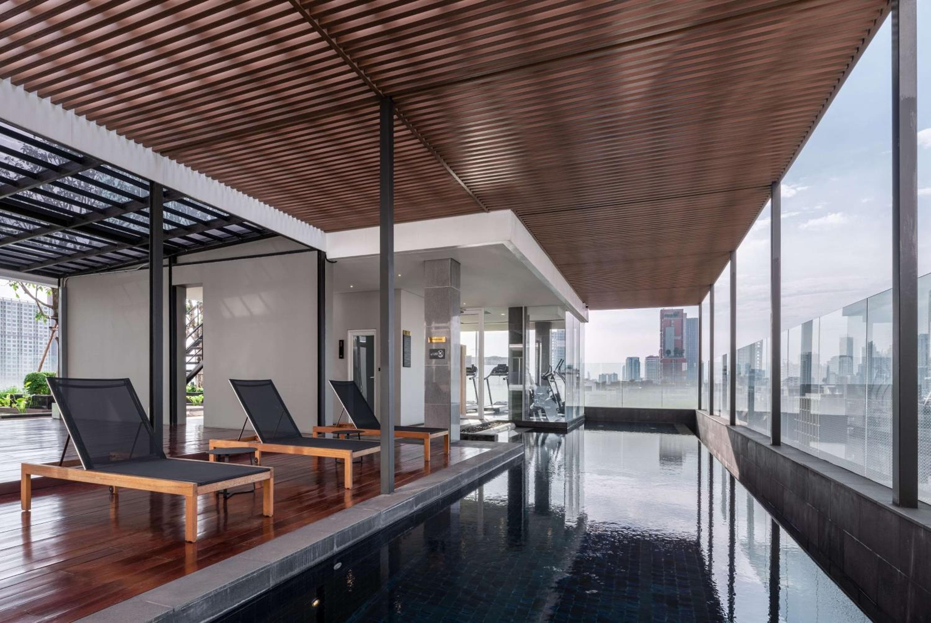 Wyndham Garden Bangkok Sukhumvit 42 — 10
