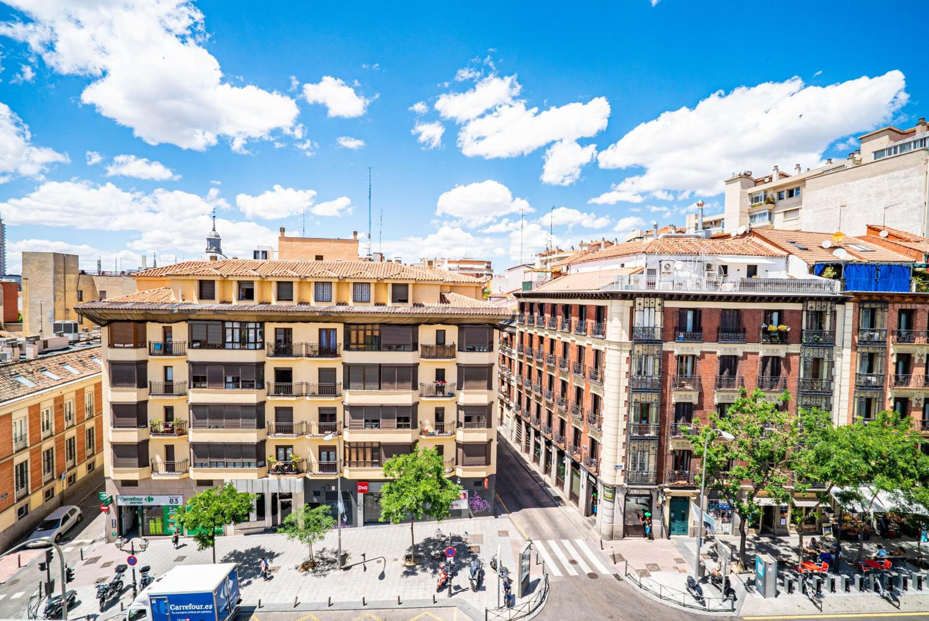 Smartr Madrid Gran Via Apartments — 19