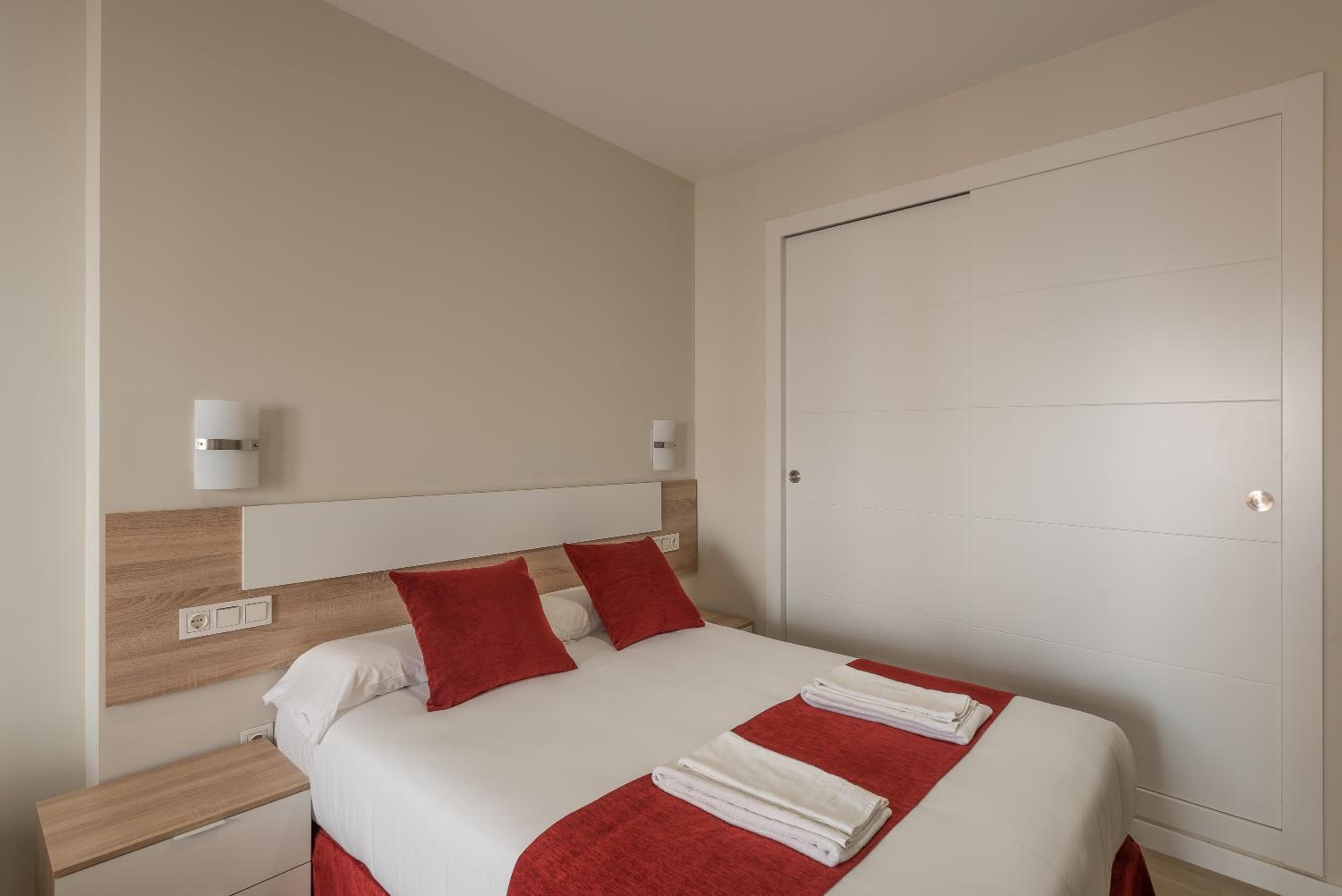 Apartamentos Pinar Málaga Centro - Álvarez — 28
