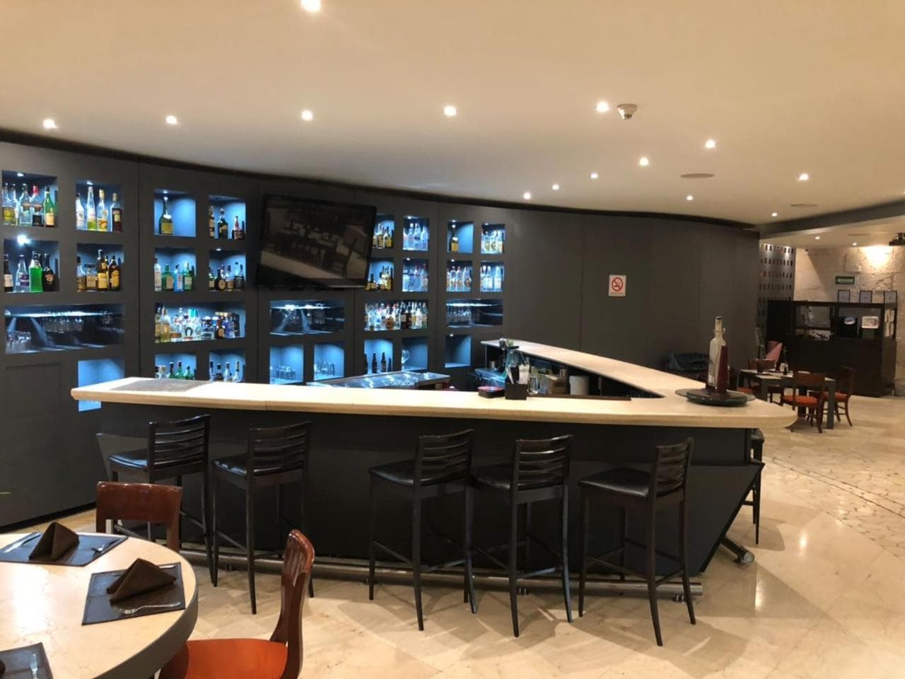 We Hotel Aeropuerto — 24