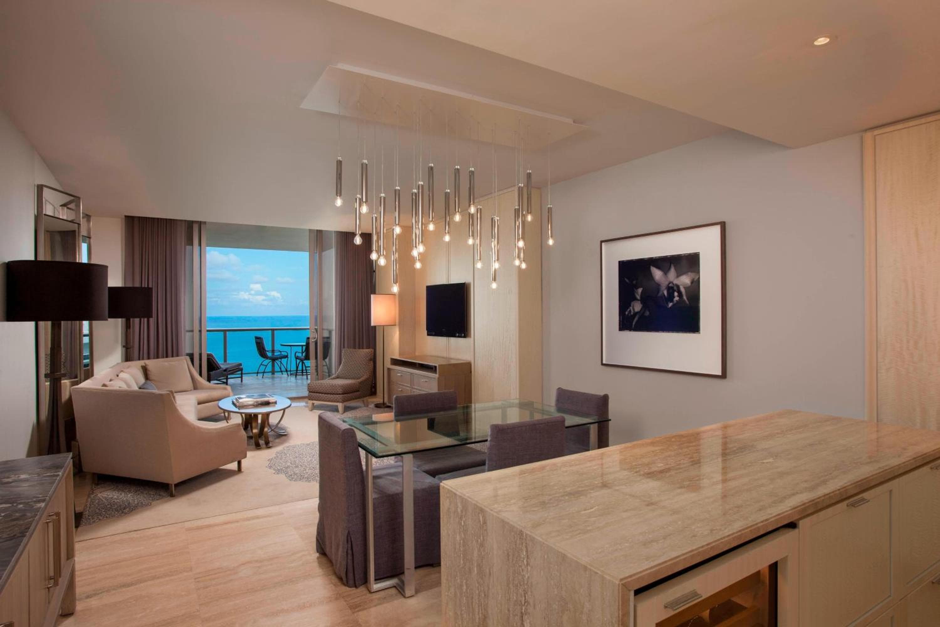 Das St. Regis Bal Harbour Resort — 24
