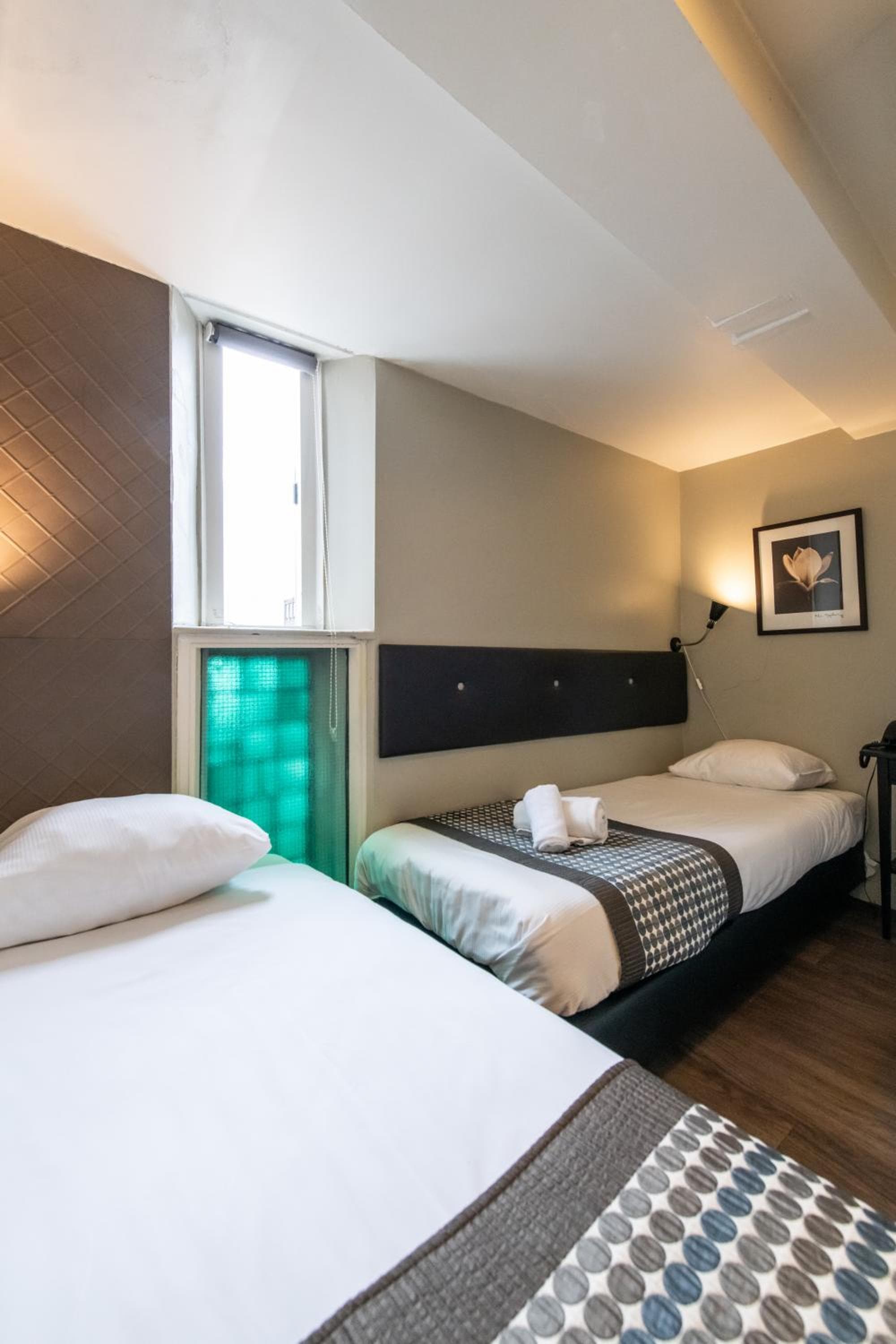 Acostar Hotel — 4