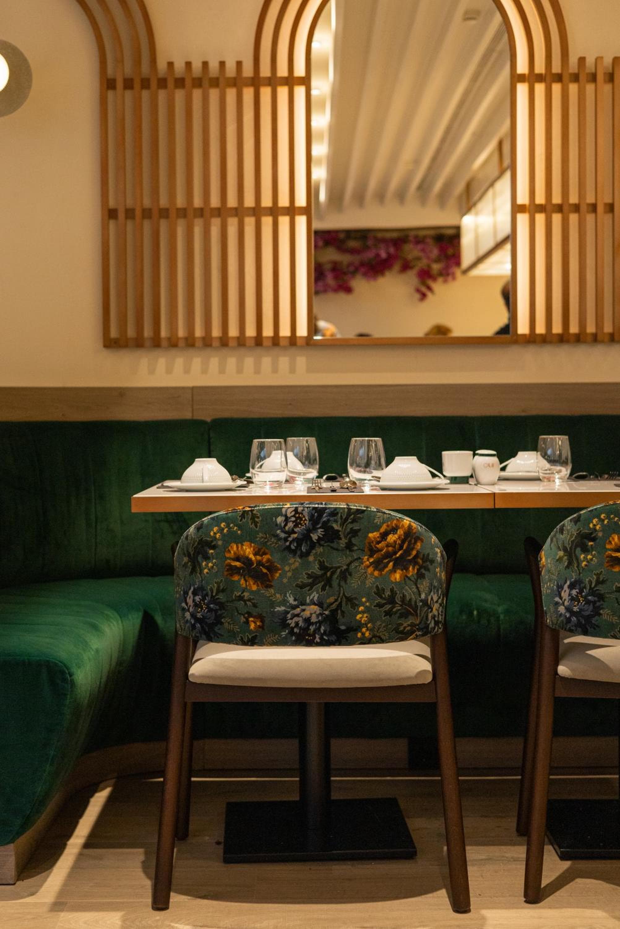 LUSTER Hotel — 13